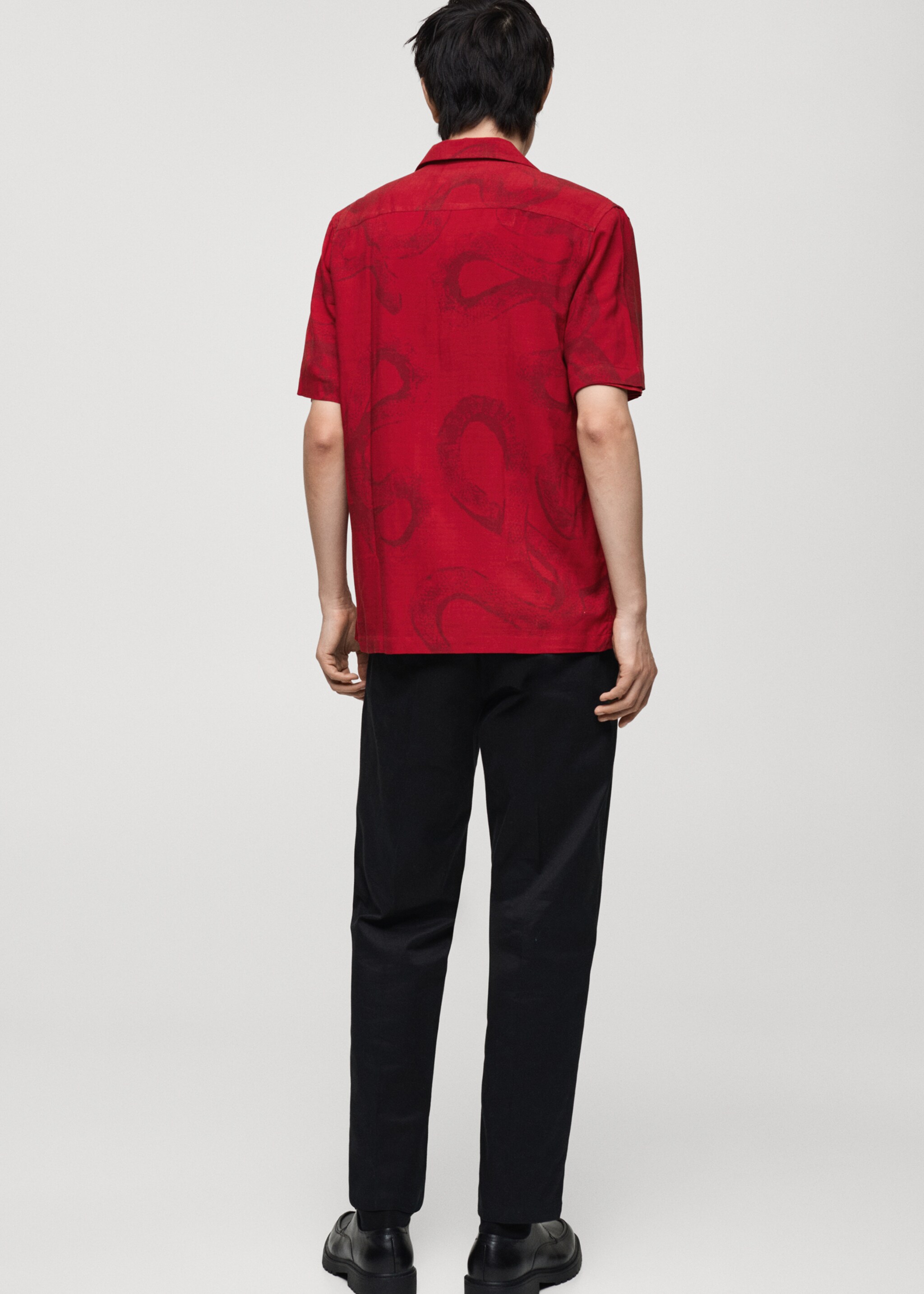 Regular-fit printed shirt - Reverse of the article, Red. Ref: 87020623-00.