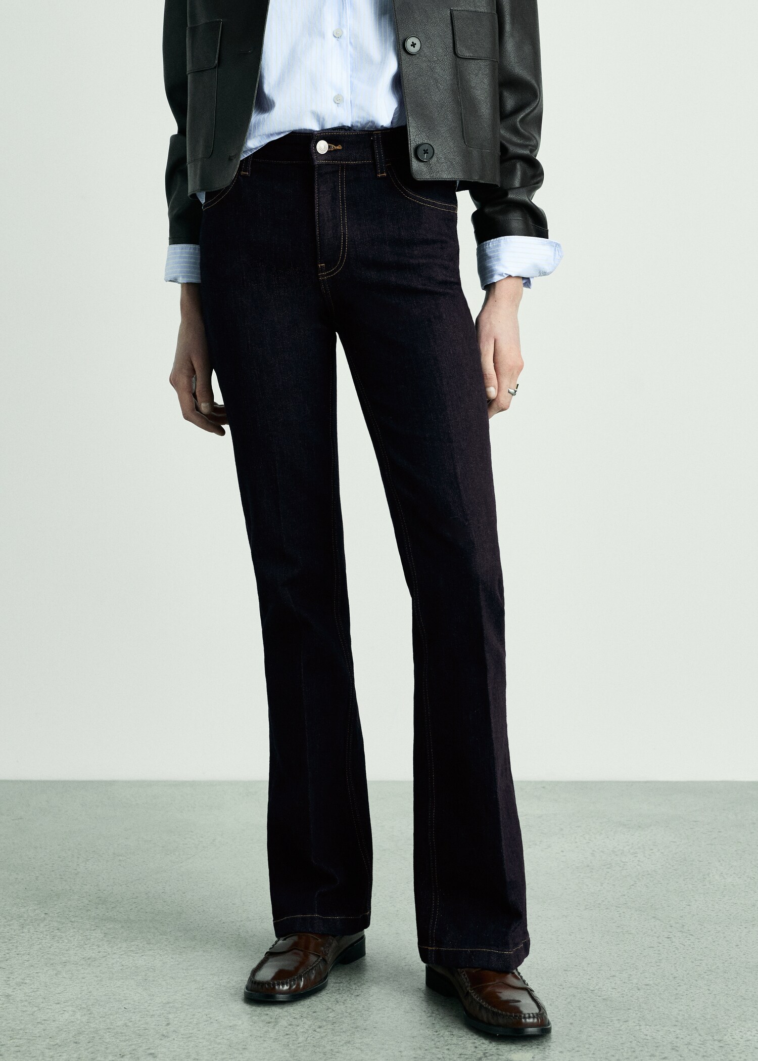 Flared rinse-wash jeans - Medium plane