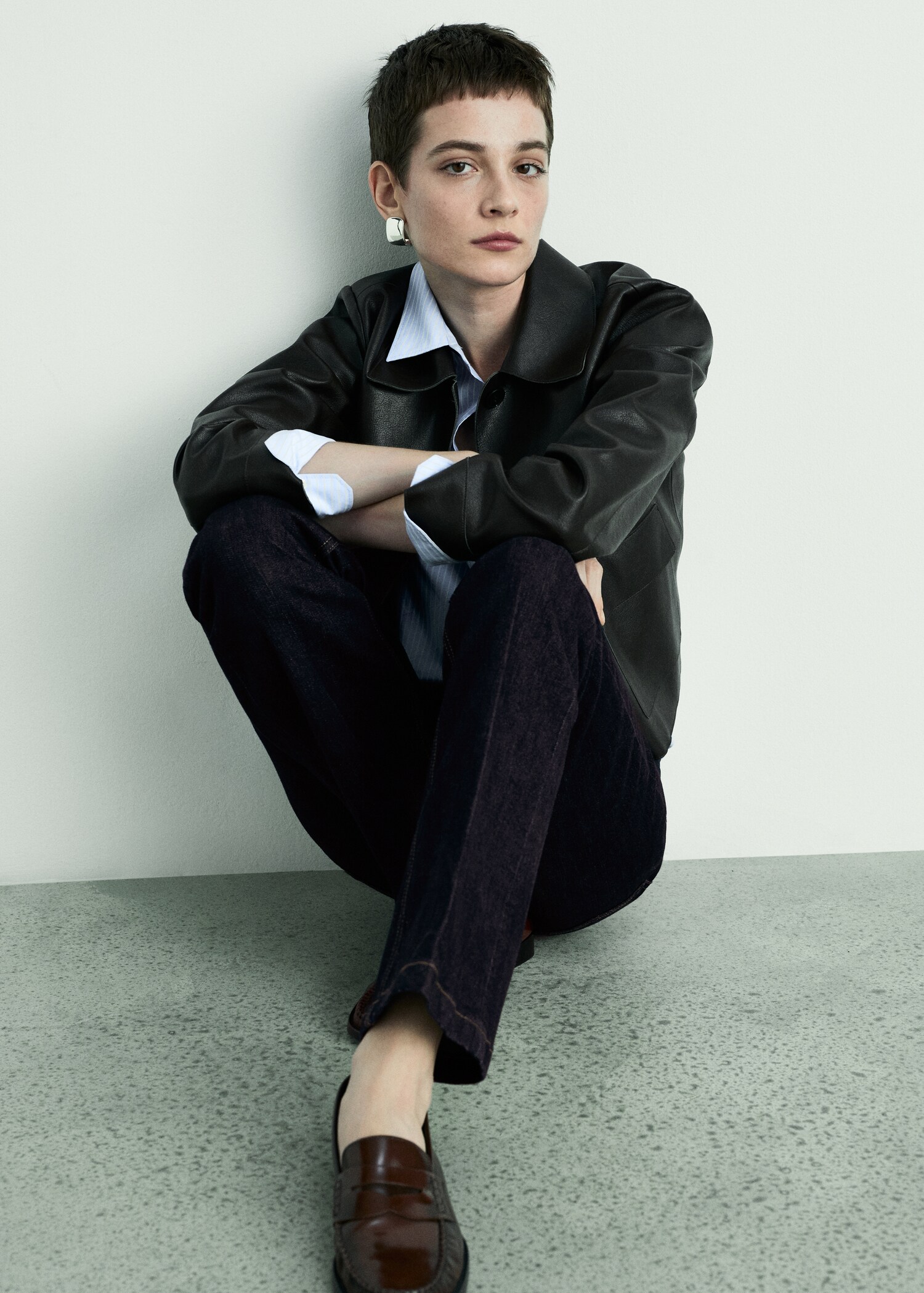 Flared rinse-wash jeans - Details of the article 2