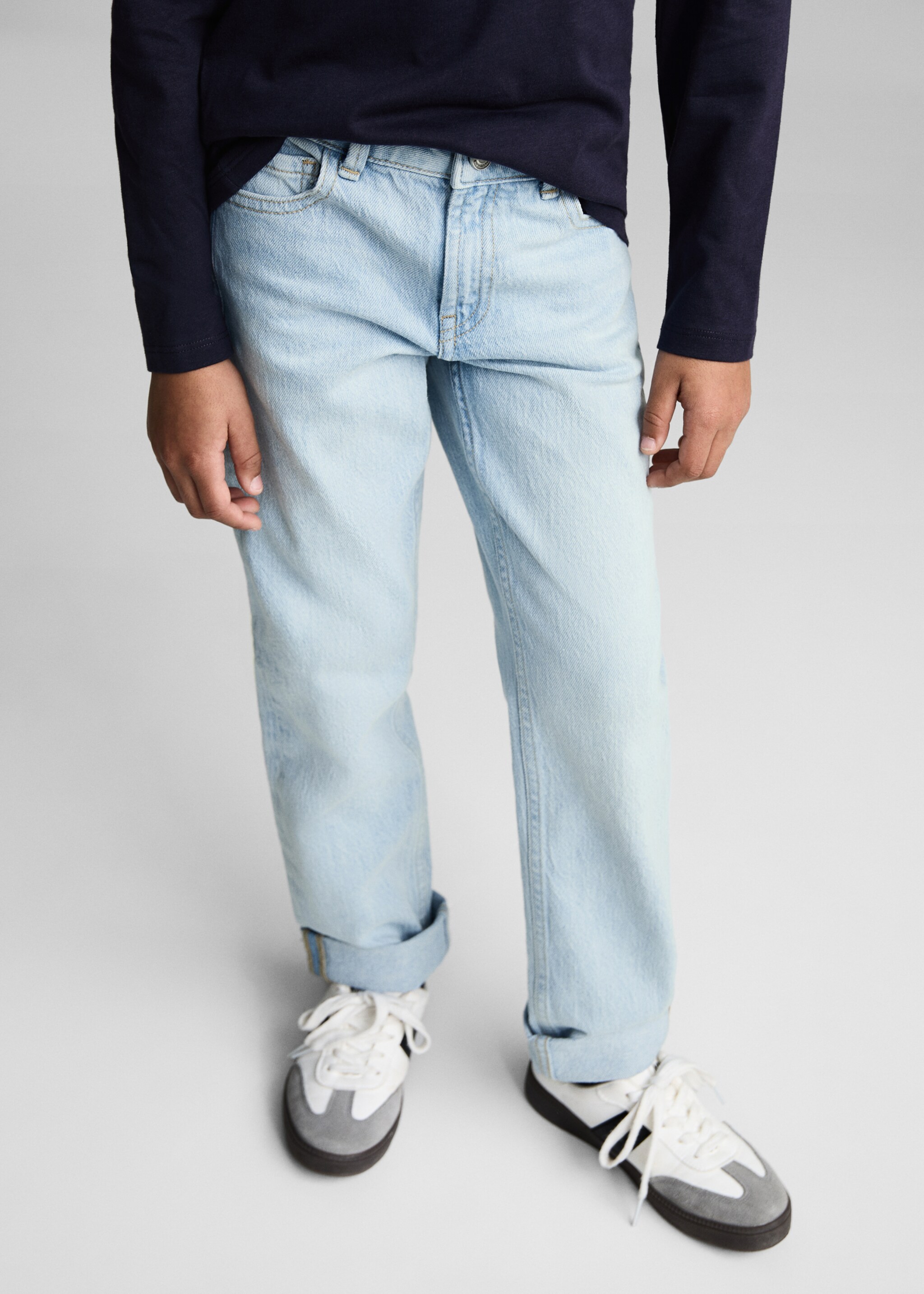 Gerade Jeans mit Umschlag - Mittlere Ansicht, Hellblau. Ref: 87020628-00.