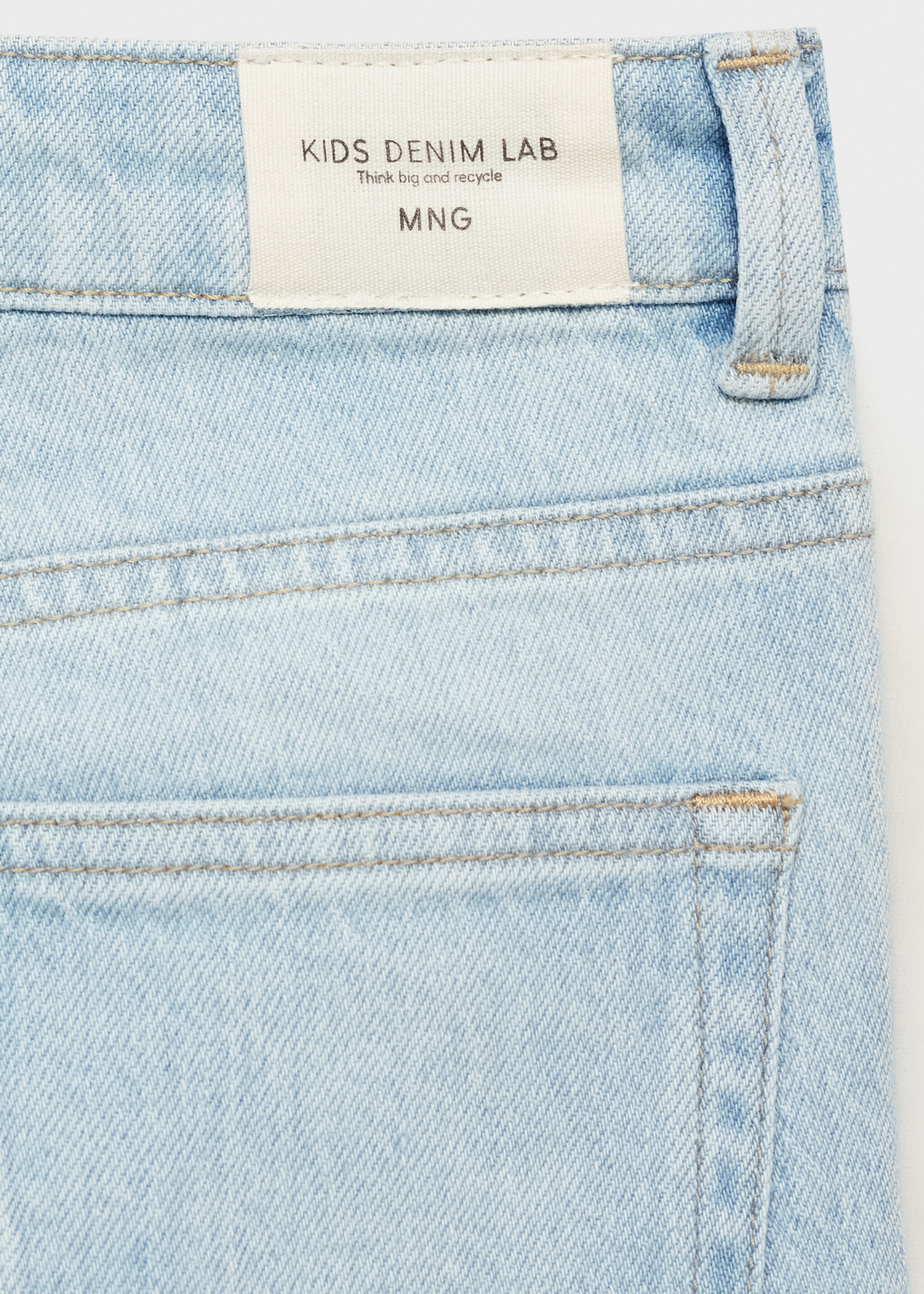 Gerade Jeans mit Umschlag - Detail des Artikels 0, Hellblau. Ref: 87020628-00.