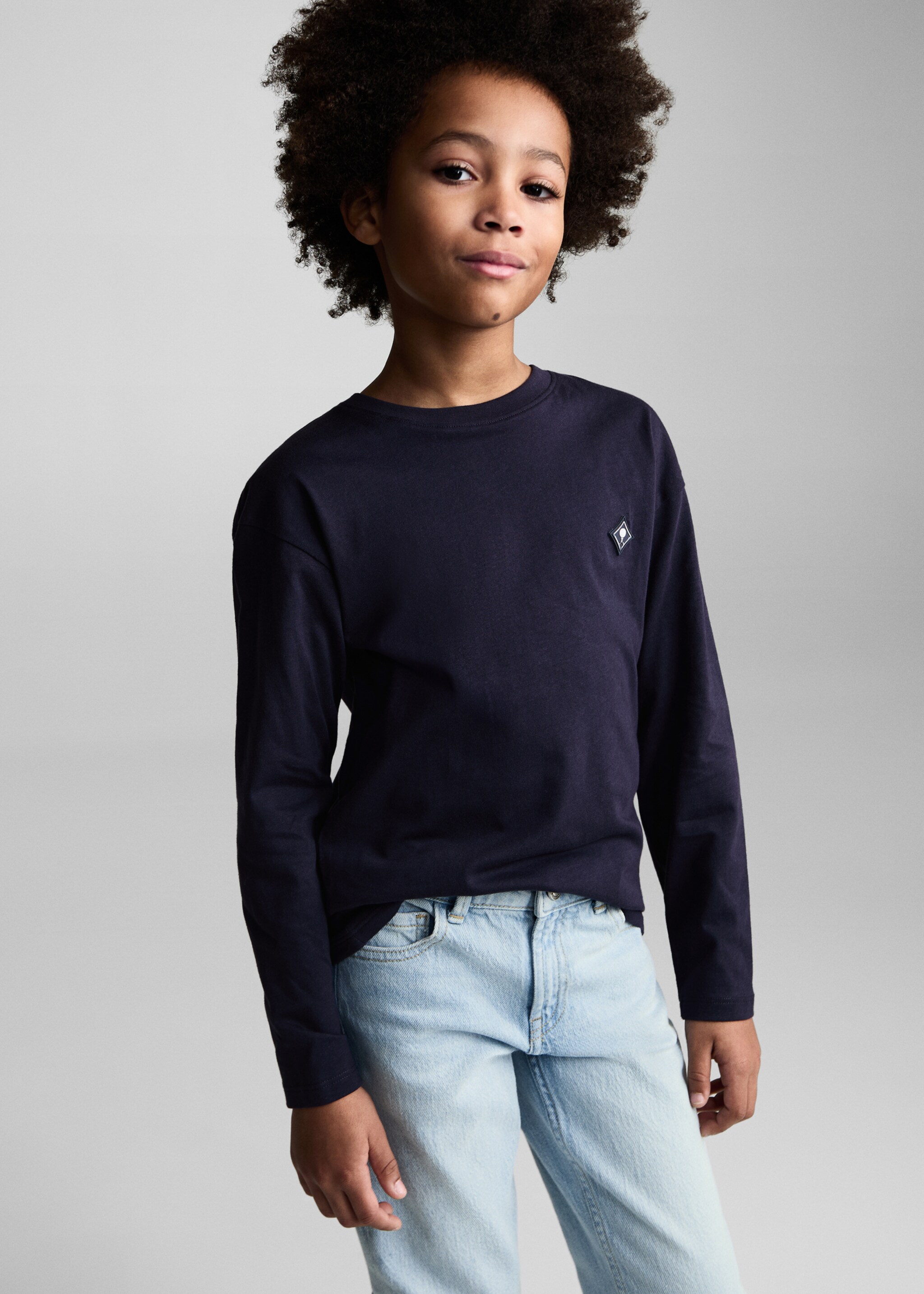 Gerade Jeans mit Umschlag - Detail des Artikels 1, Hellblau. Ref: 87020628-00.