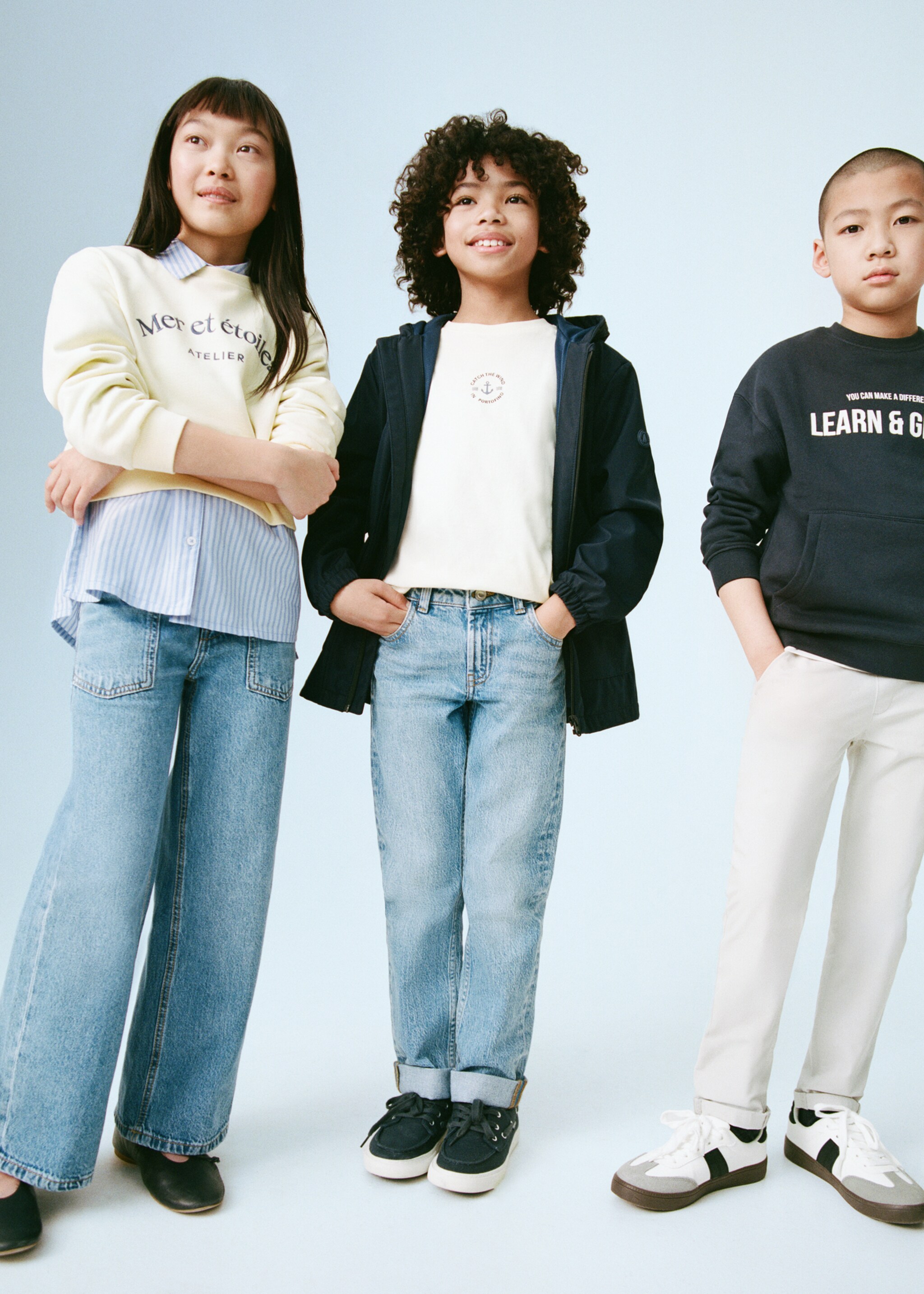 Gerade Jeans mit Umschlag - Detail des Artikels 6, Mittelblau. Ref: 87020628-00.