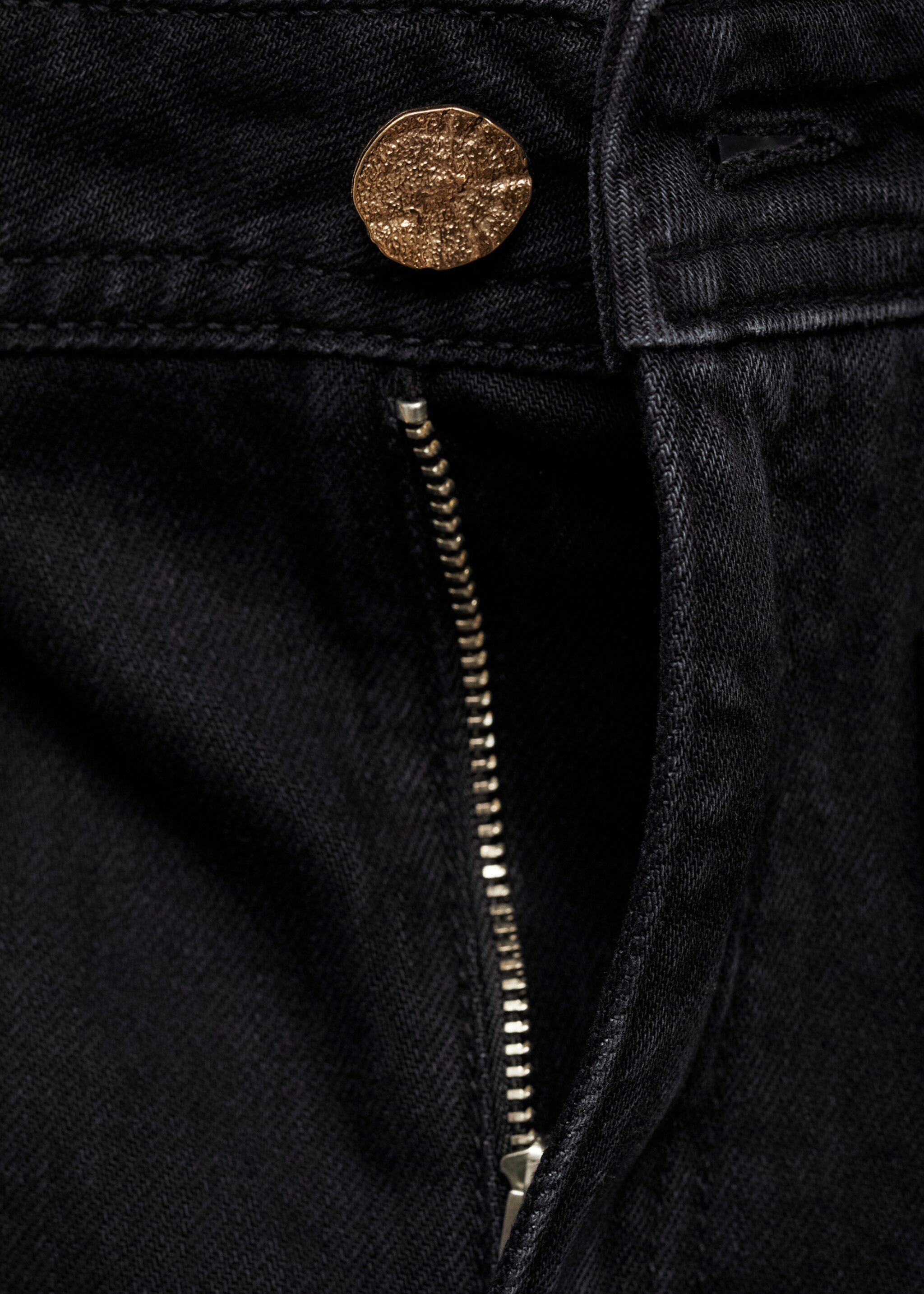 Wideleg jeans met zakken - Detail van het artikel 8, Black denim. Ref: 87020637-00.
