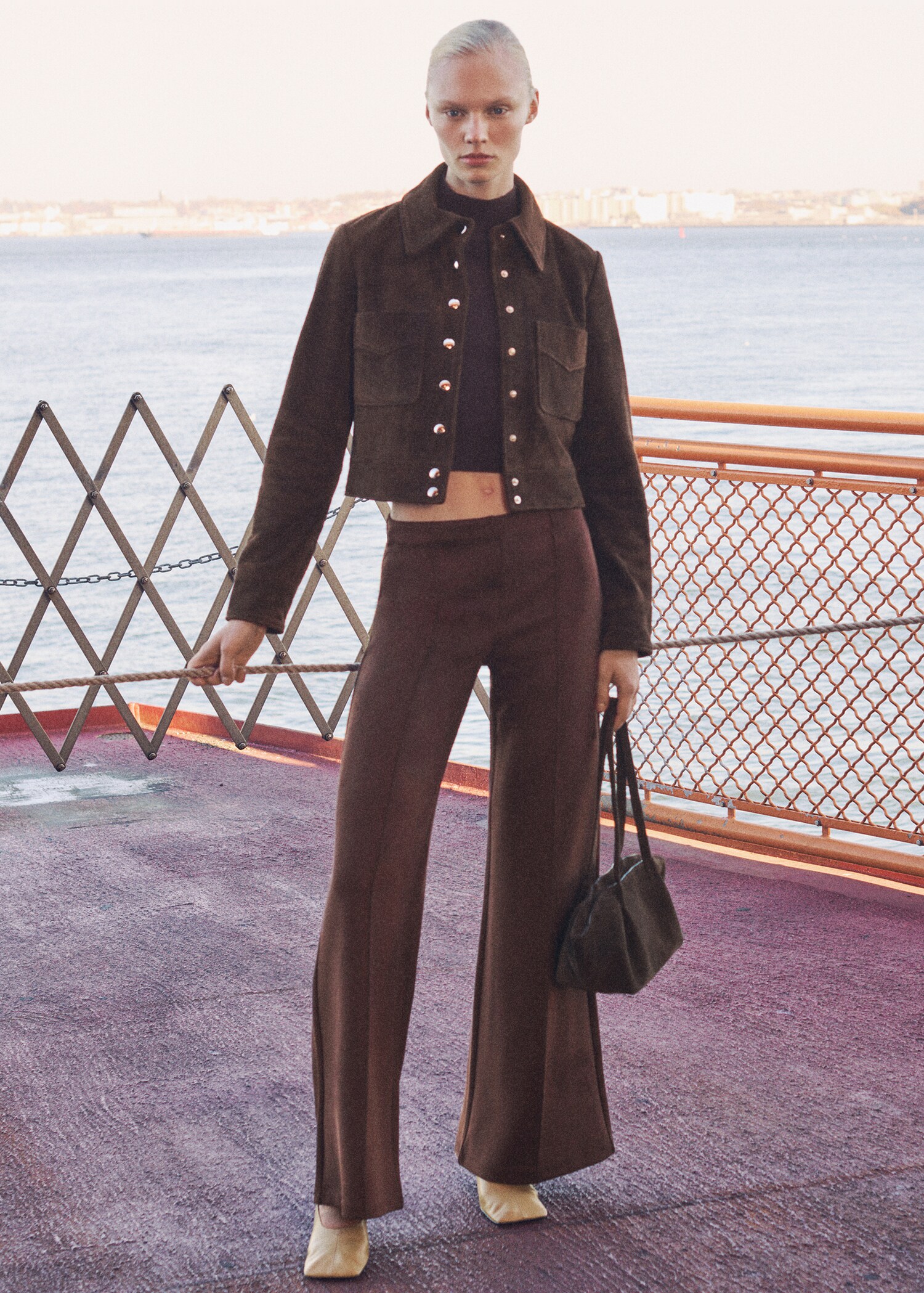 Suede jacket with pockets - Details of the article 7