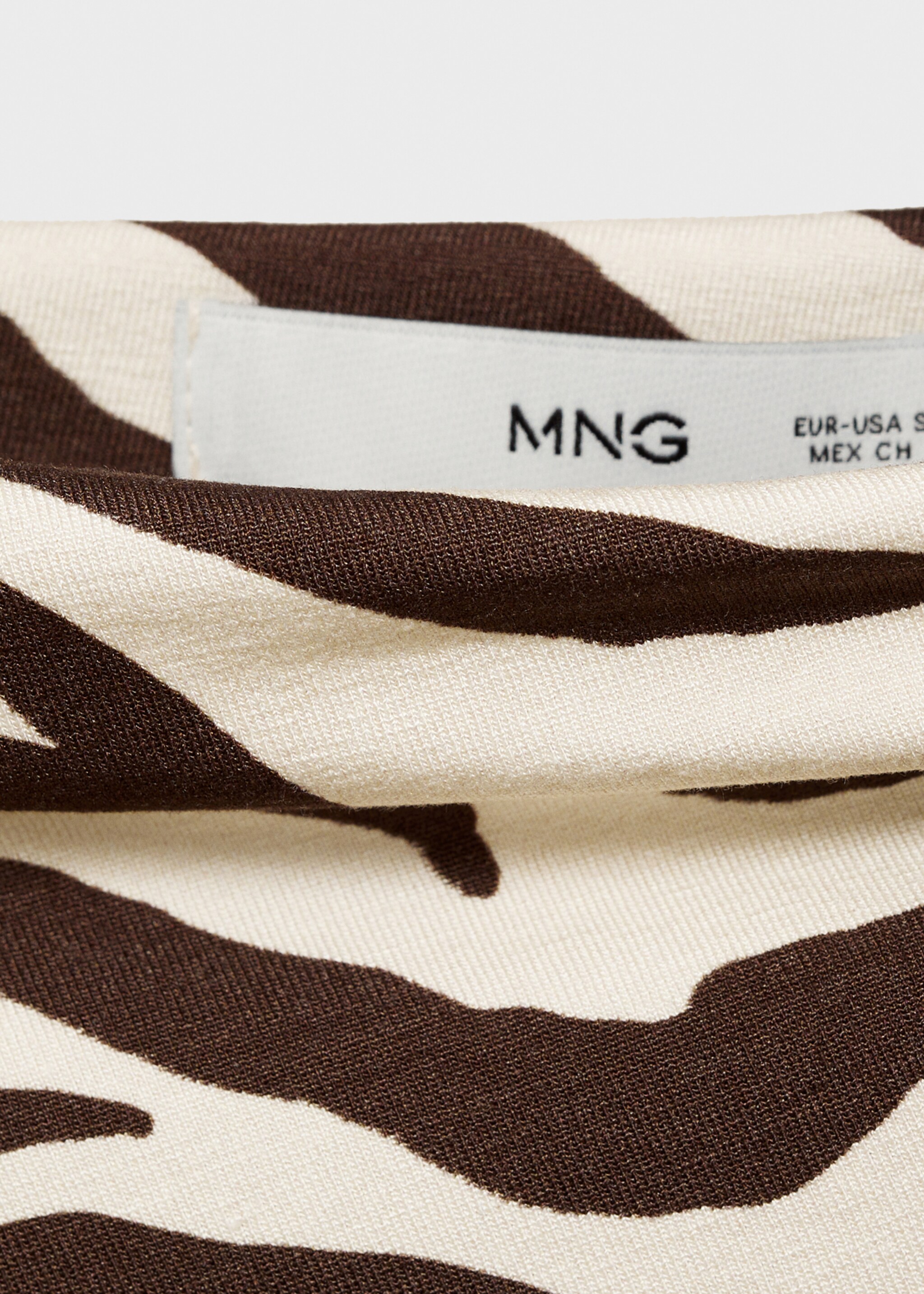 Zebra-print asymmetrical-neck t-shirt - Details of the article 0, Brown. Ref: 87020656-00.