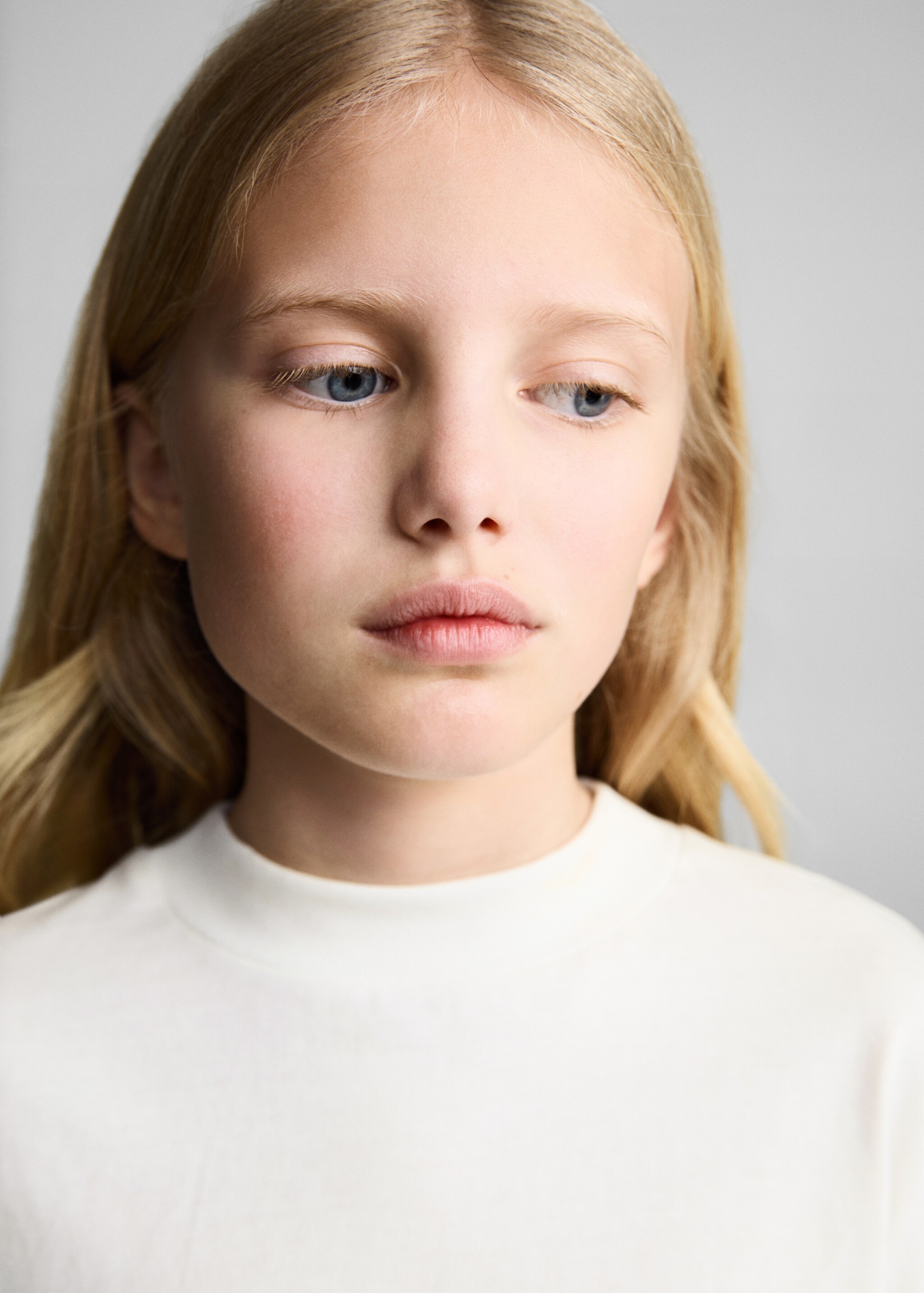 Plain cotton t-shirt - Details of the article 1, Ecru. Ref: 87020657-00.