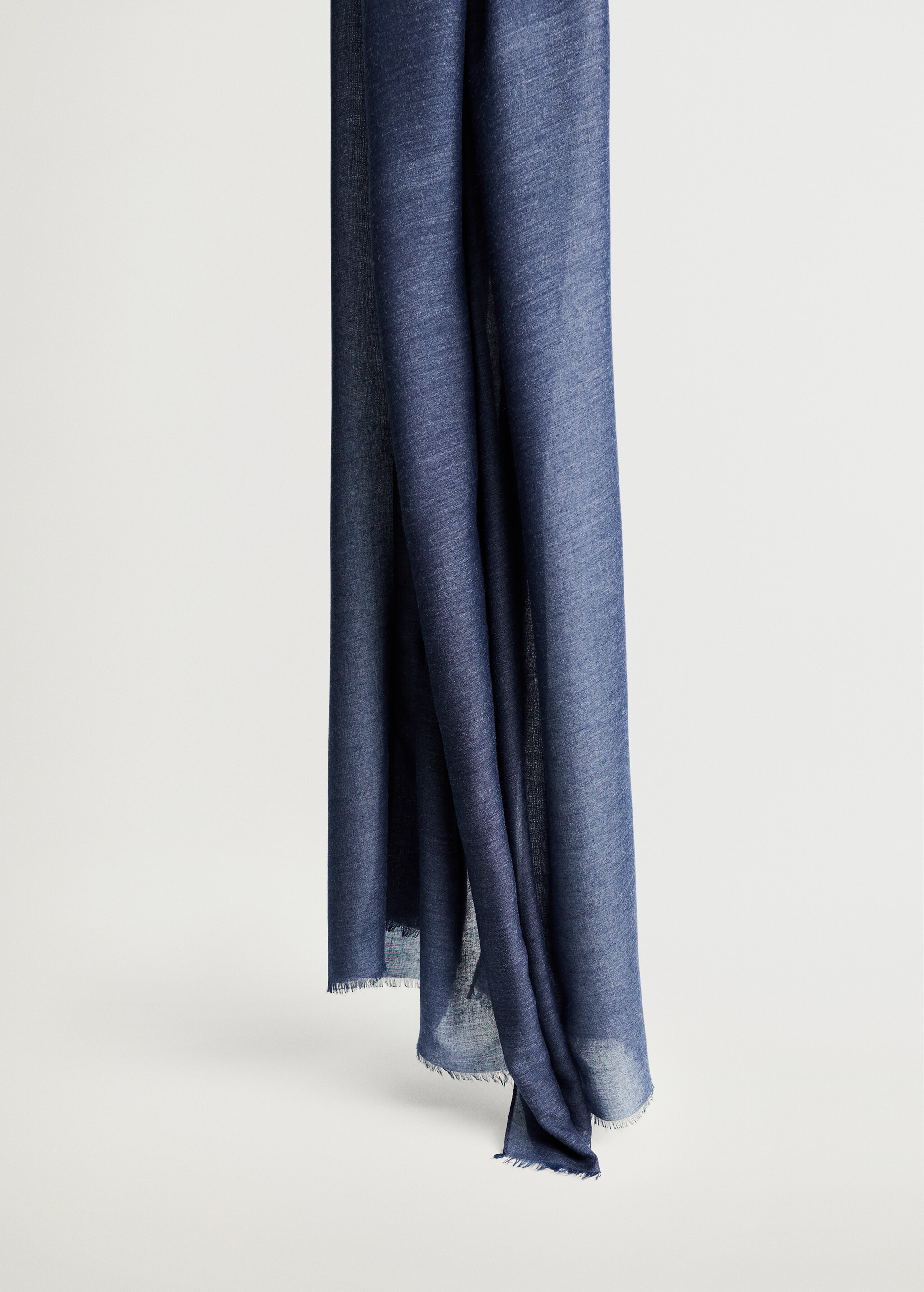 Essential scarf - Details of the article 3