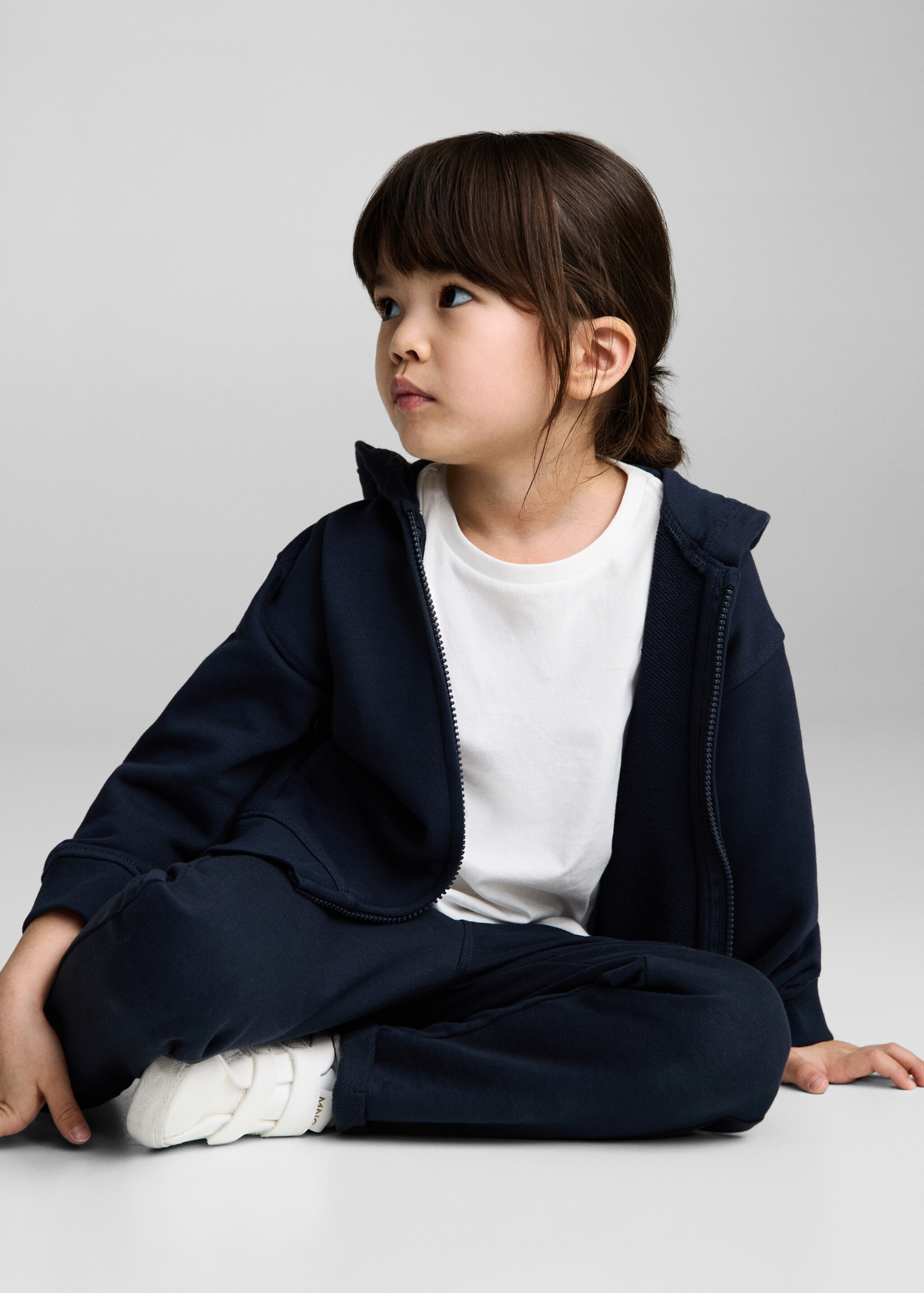 Hooded sweatshirt with ears - Details of the article 2, Dark Navy. Ref: 87021046-00.