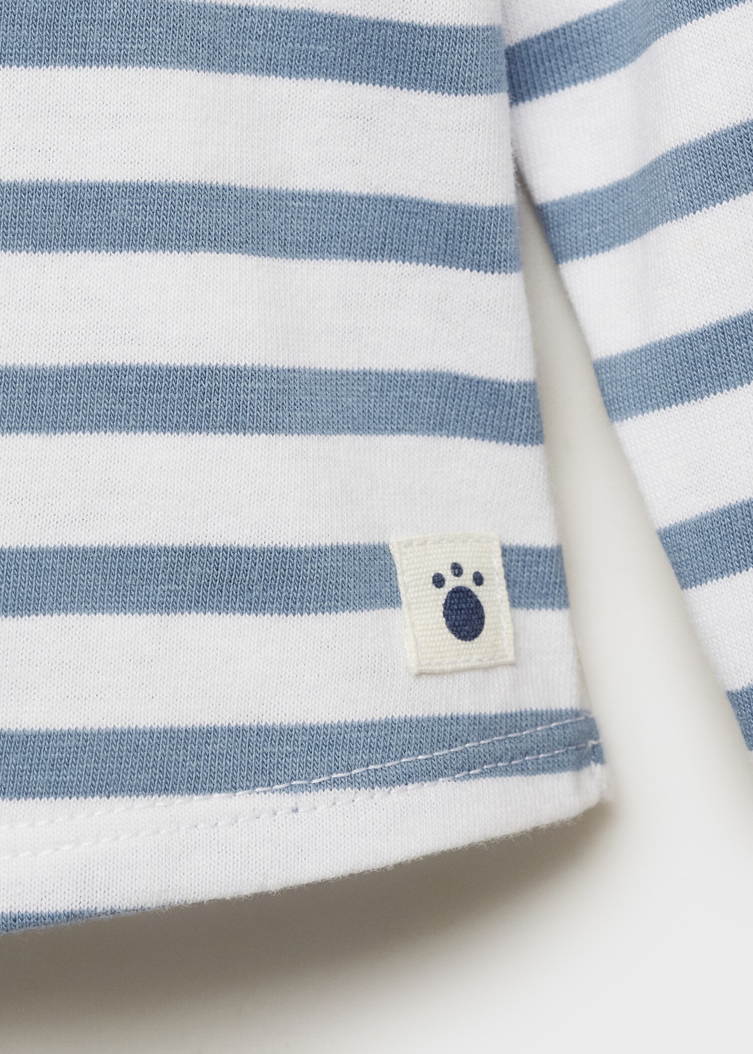 Buttoned striped T-shirt - Details of the article 0