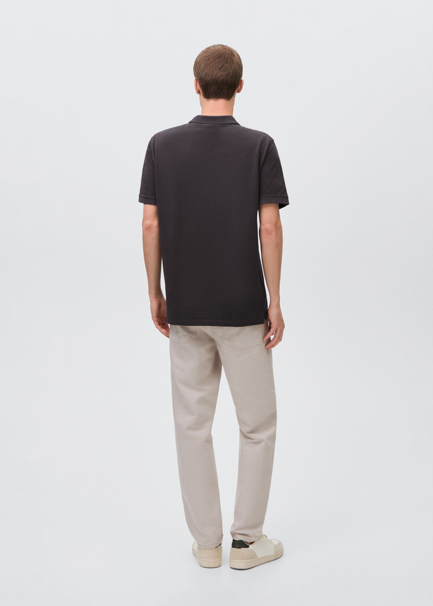 Polohemd aus Baumwollpikee - Rückseite des Artikels