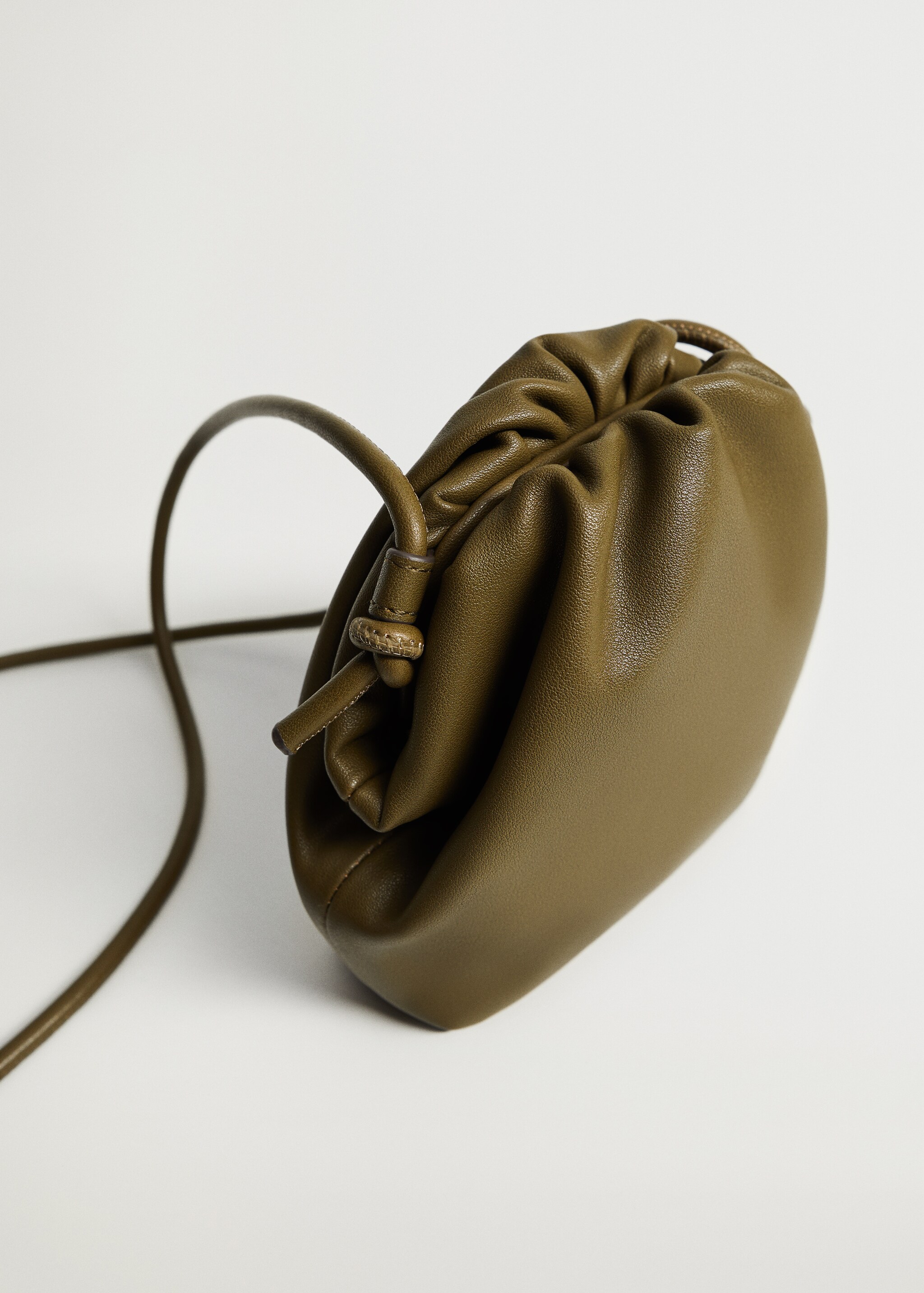 Bag with ruched detail  - Medium plane
