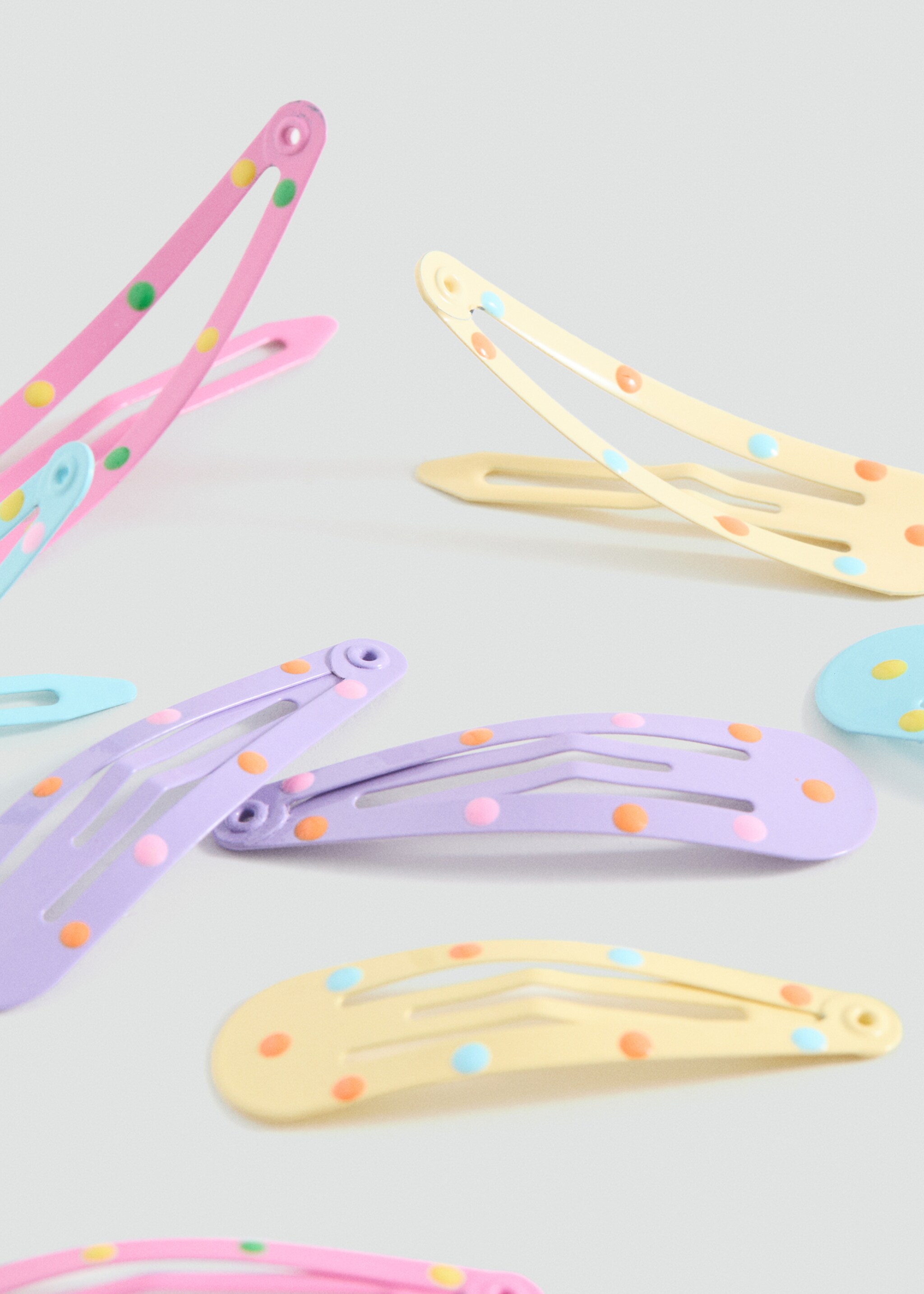 Pack of clips - Medium plane, Pink. Ref: 87022532-00.