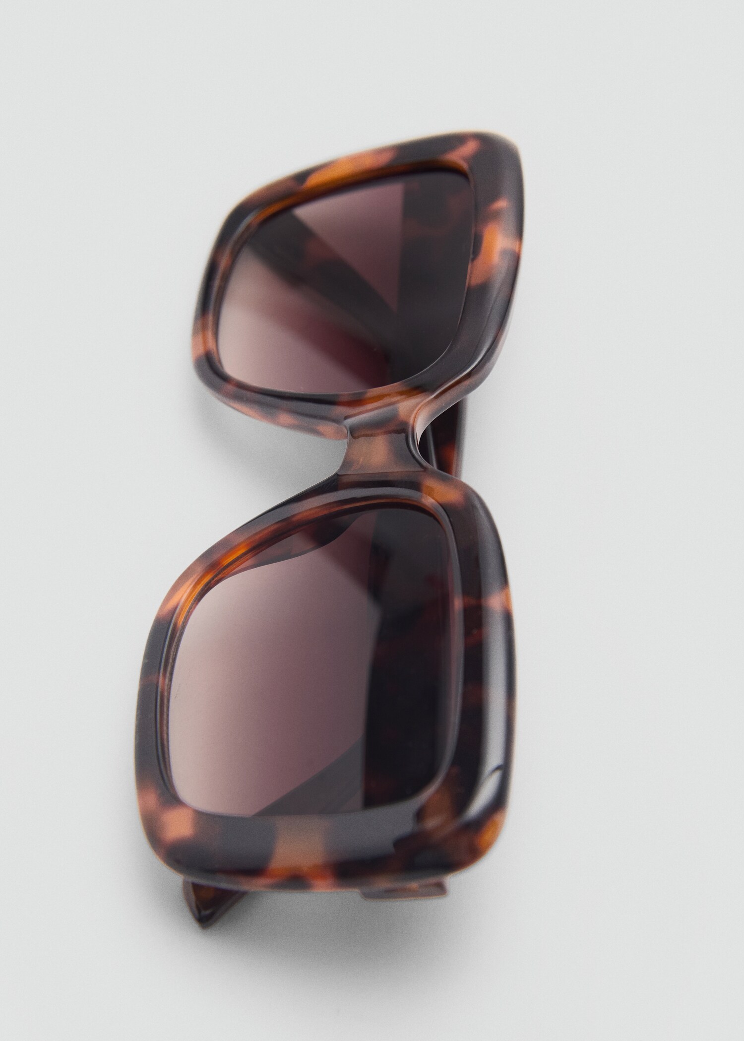 Resin frame sunglasses - Details of the article 2