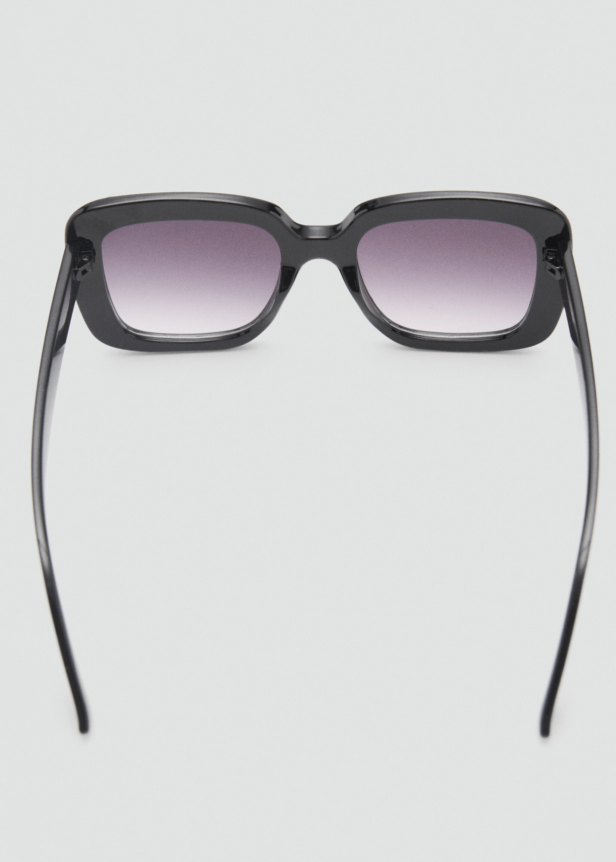 Resin frame sunglasses - Details of the article 1, Black. Ref: 87022537-00.