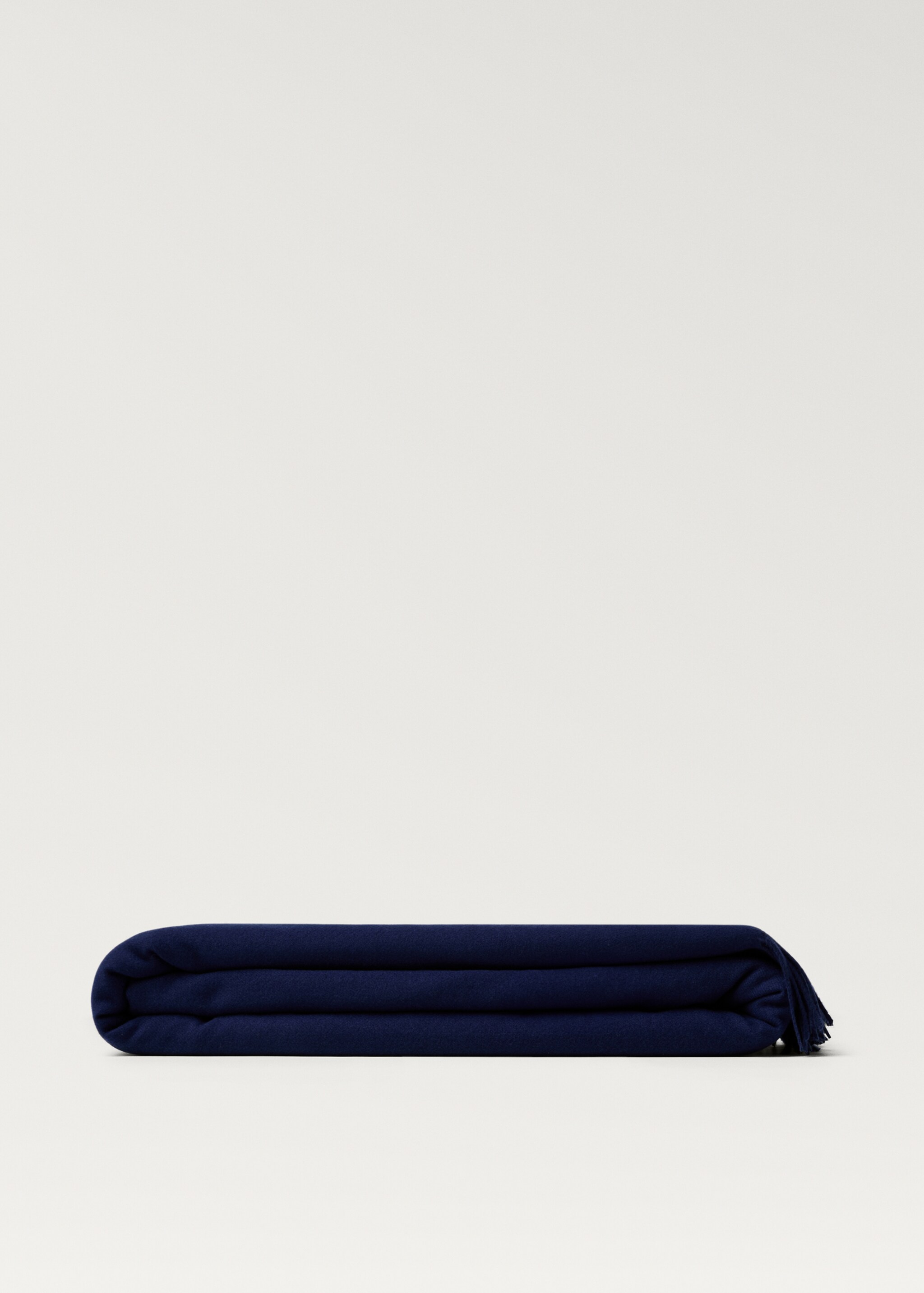 Blanket detail fringes - Article without model, Navy. Ref: 87022896-00.