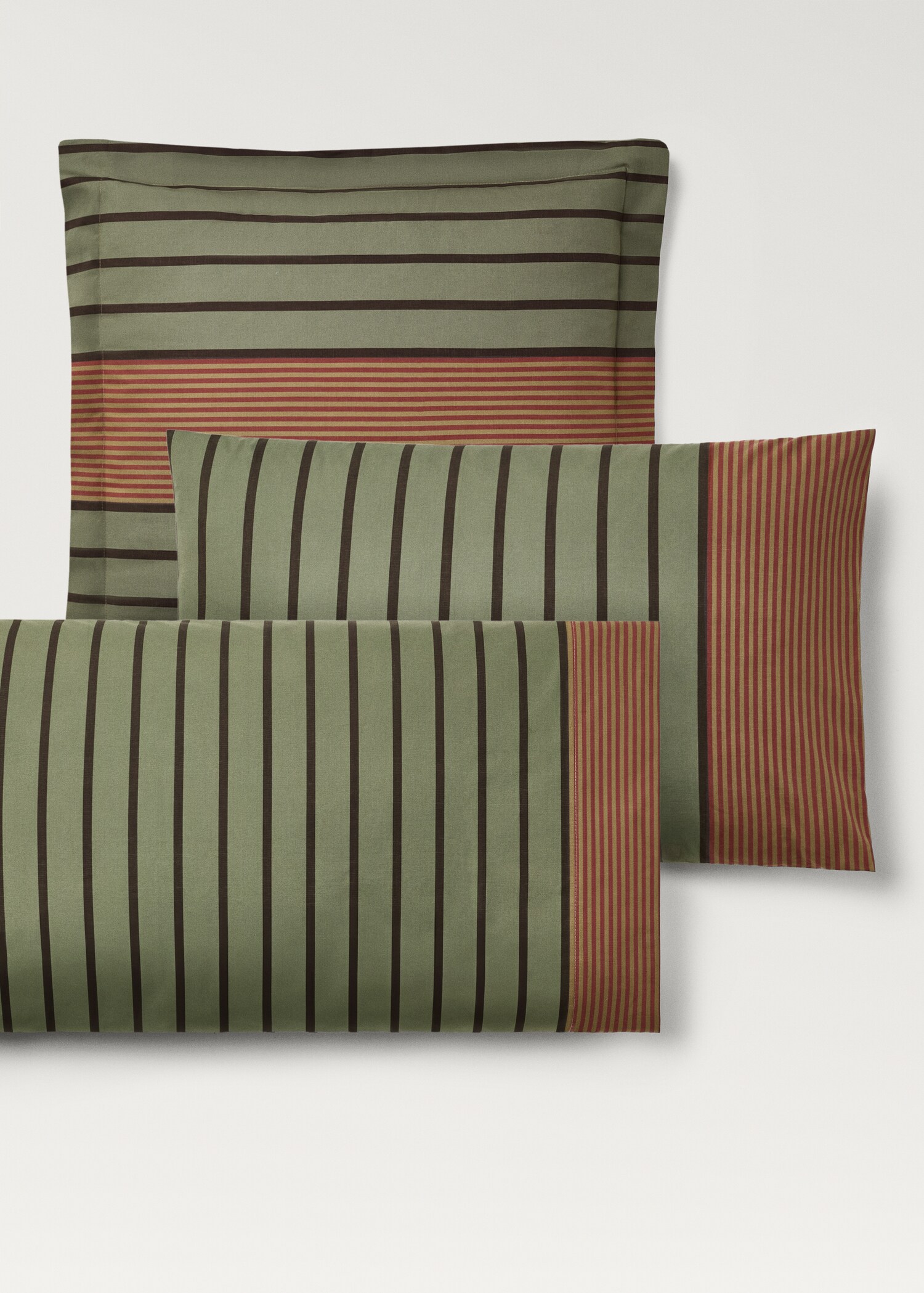 Two cotton percale multi-striped pillowcases 50x75 cm - Details of the article 4