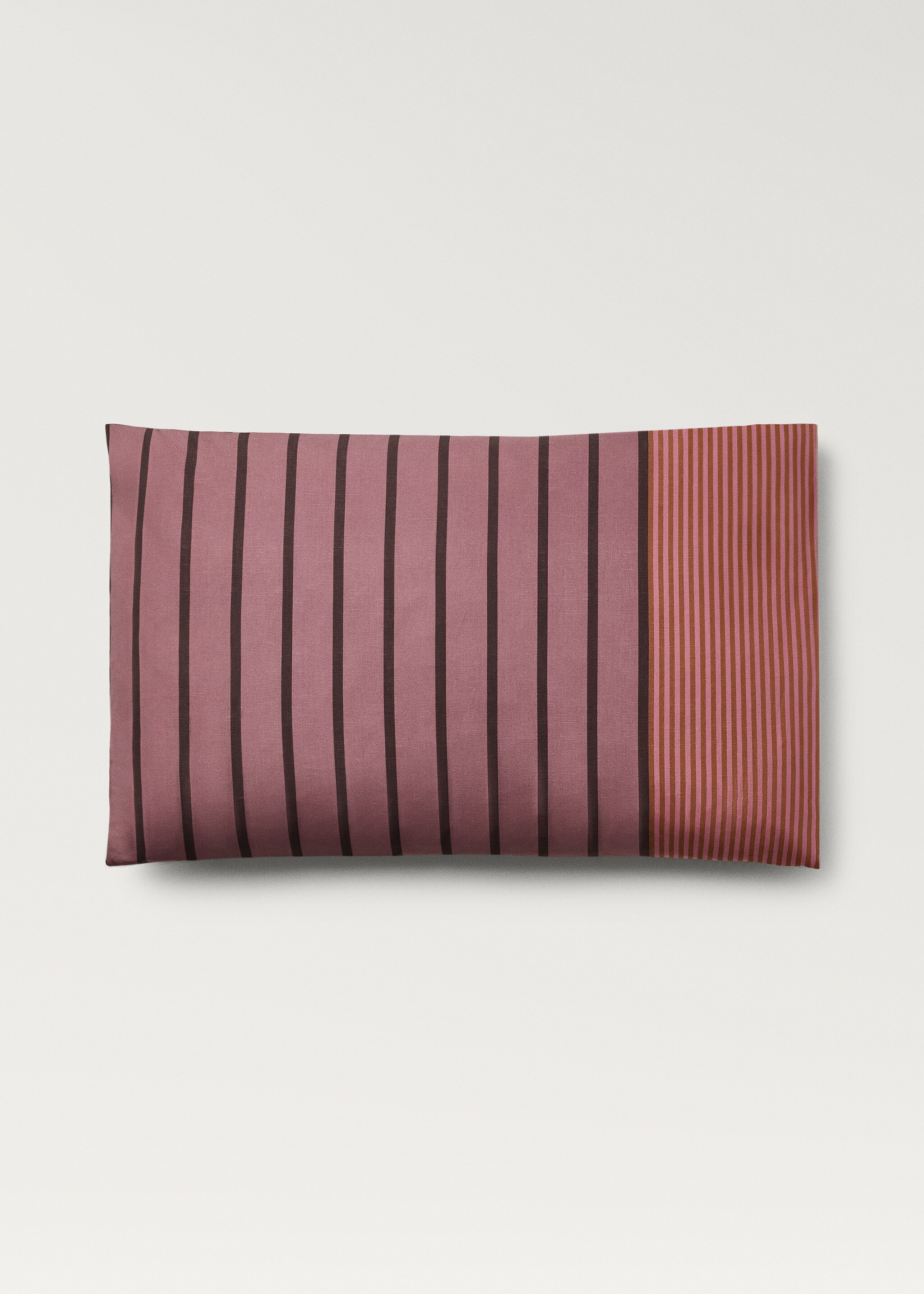 Two cotton percale multi-striped pillowcases 50x75 cm - Article without model, Pink. Ref: 87022938-00.
