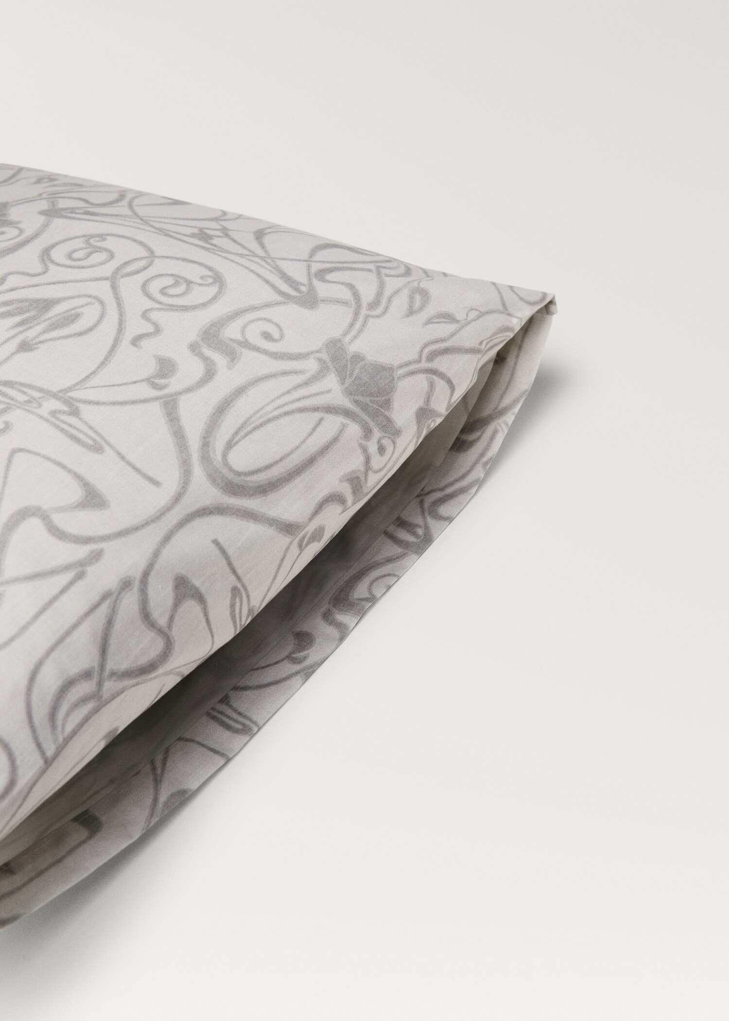 Two cotton percale ornamental-print pillowcases 50x75 cm - Details of the article 3