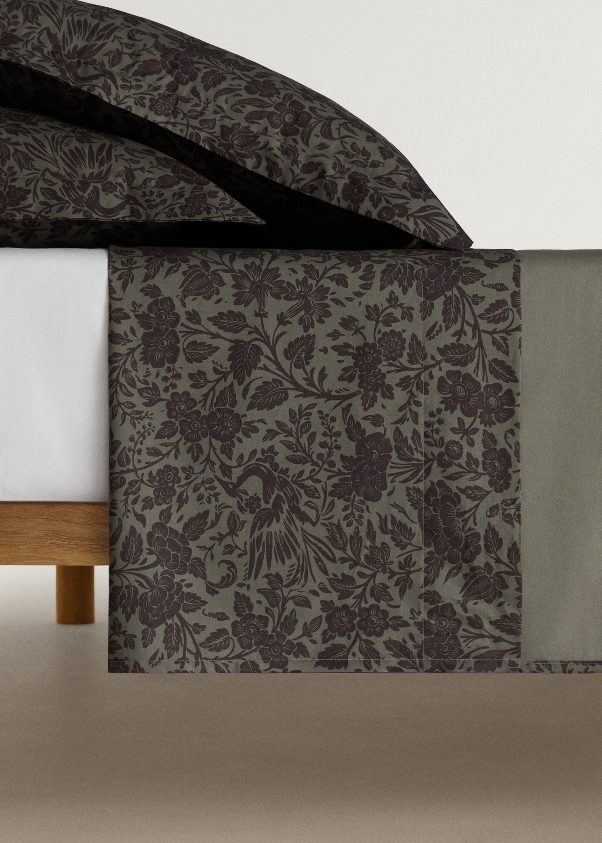 Prostěradlo pod přikrývku bavlněný perkál s dvoubarevným květinovým potiskem, na postel 150/160 cm - Zboží bez modelu, Khaki. Ref: 87022946-00.