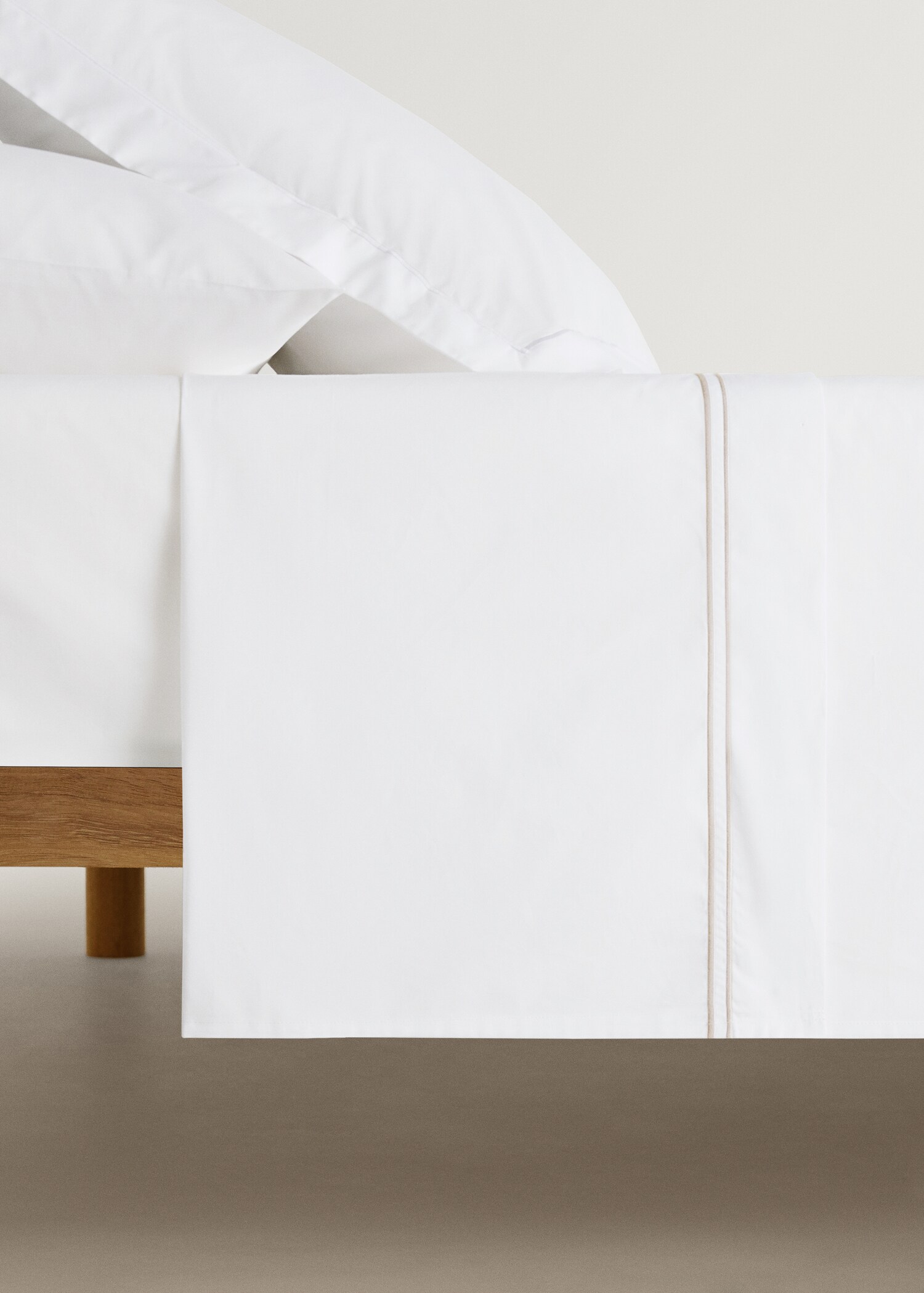 Bovenlaken van perkalkatoen met gefestonneerd detail, bed 90 cm - Artikel zonder model