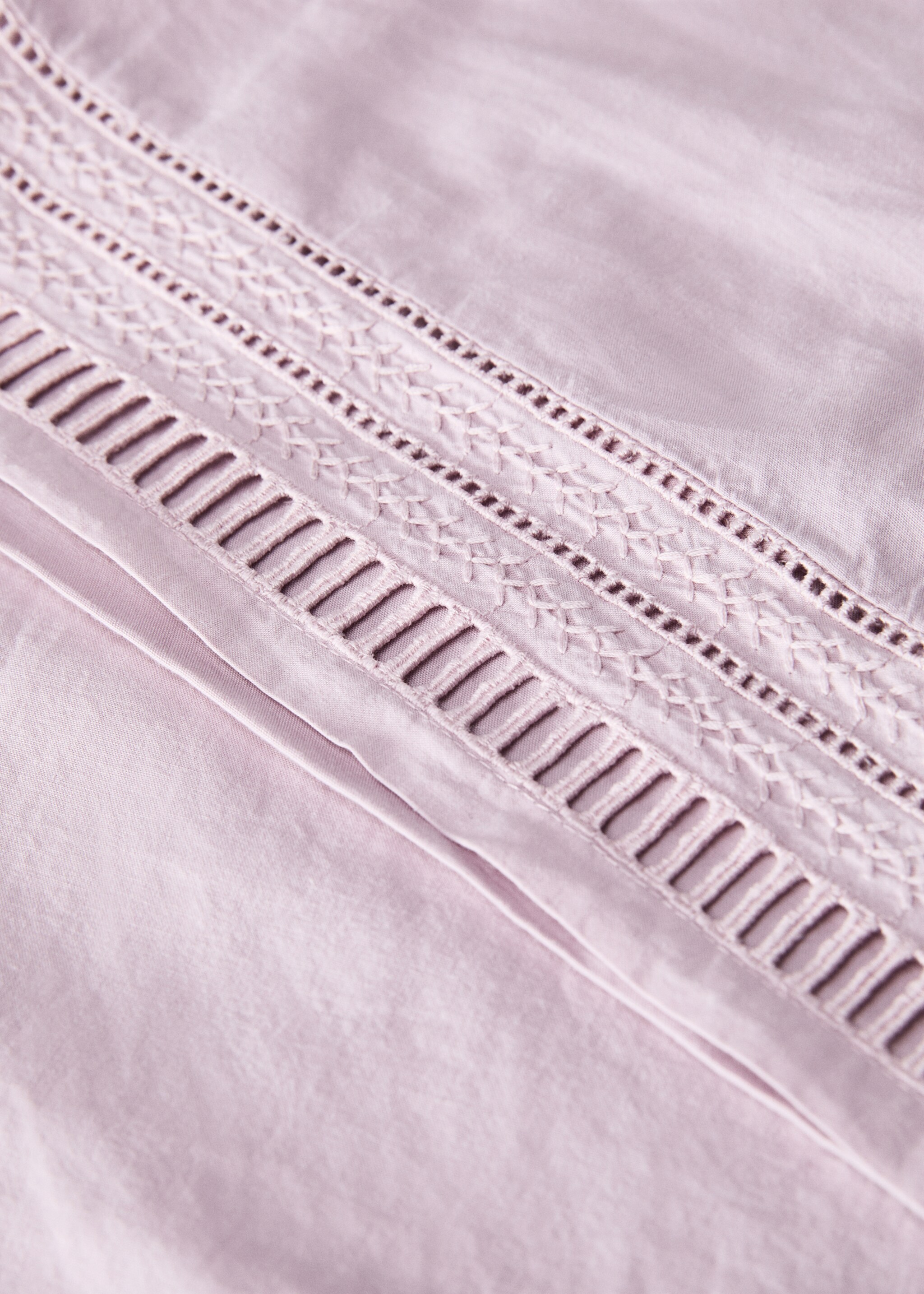 Two pillowcases with embroidered finish 50x75 cm - Details of the article 2, Light Pink. Ref: 87022959-00.