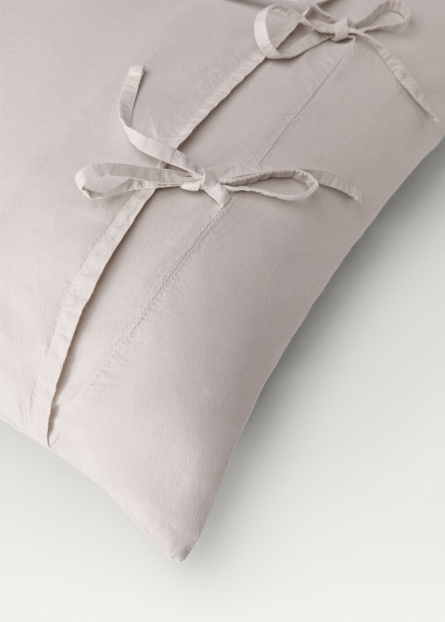 Två örngott i tvättad bomull med knytband 50x75 cm - Detaljer om artikeln 2