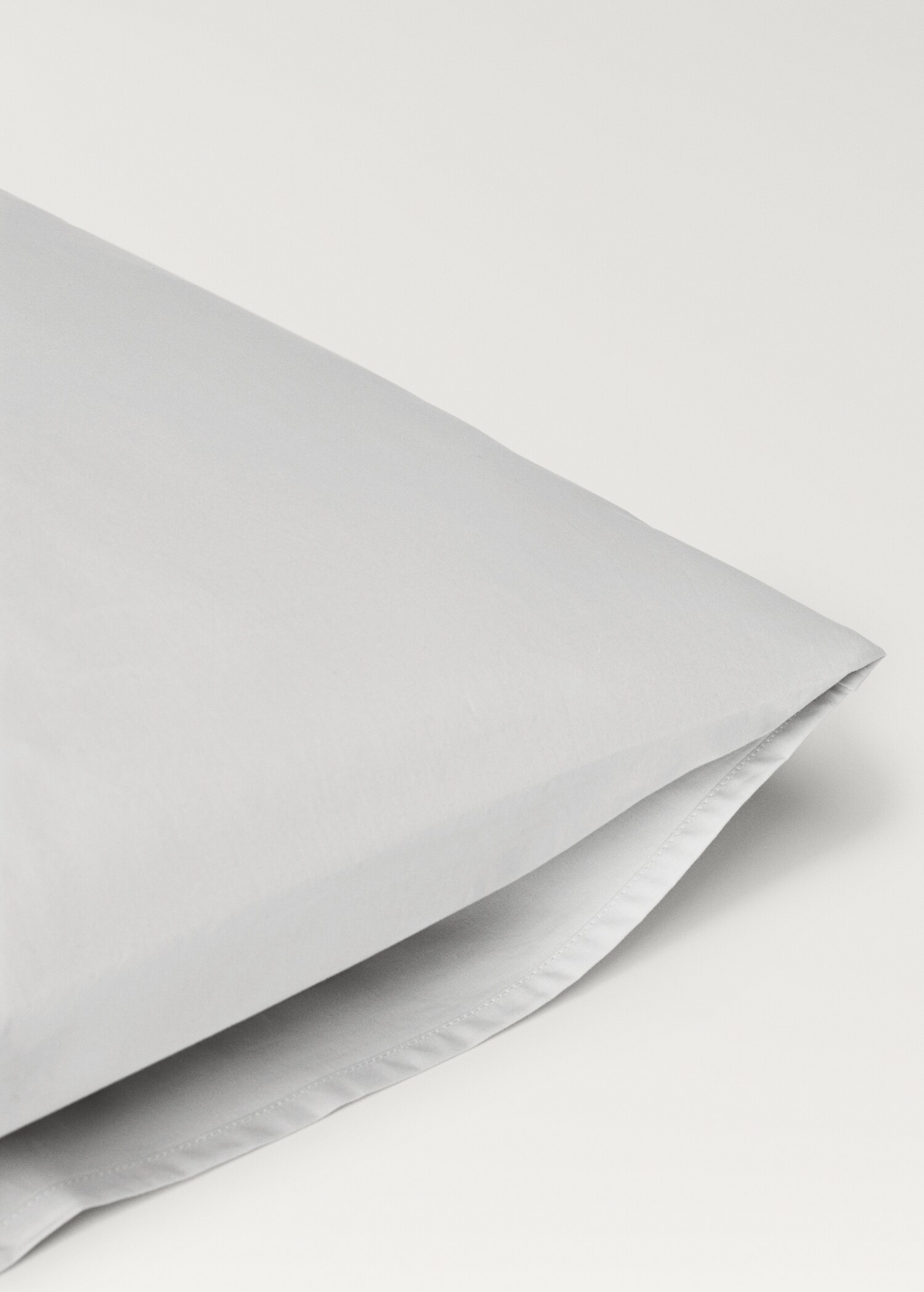 Two cotton percale pillowcases 60x60cm - Details of the article 2