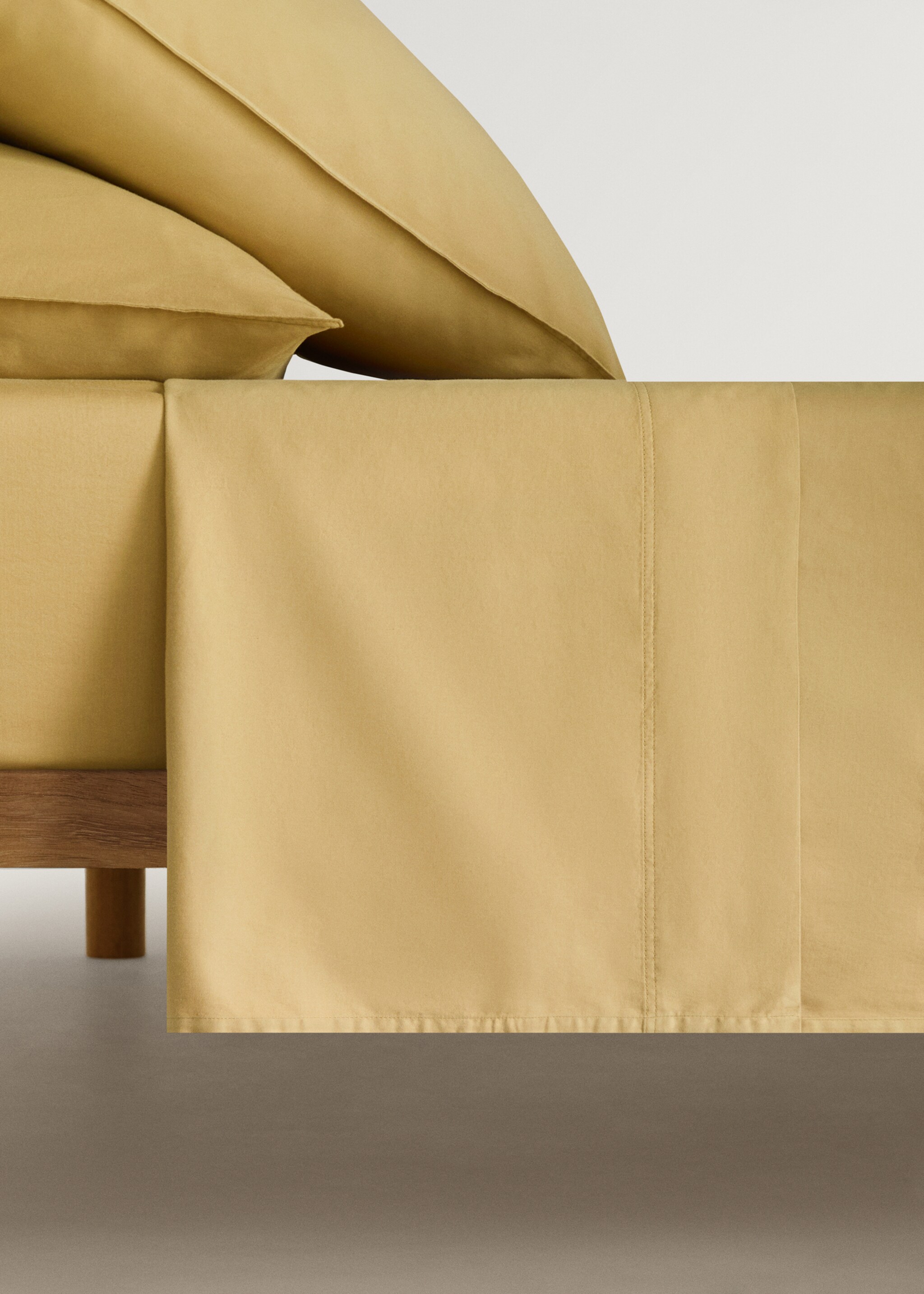 Prostěradlo pod přikrývku z praného bavlněného saténu s dvojitým prošitím na postel 150/160 cm - Zboží bez modelu, Okrová. Ref: 87023028-00.