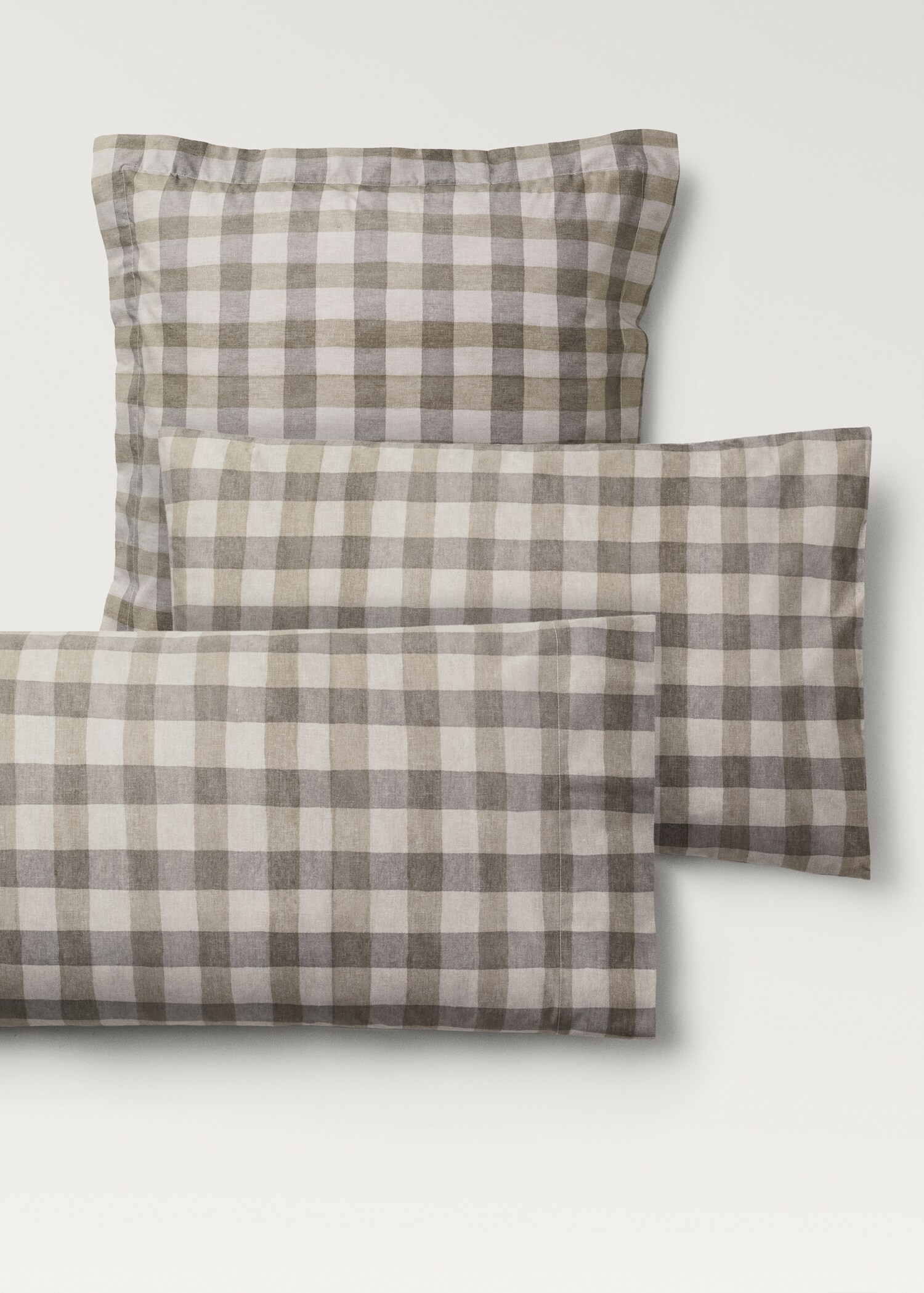 Two cotton percale check pillowcases 60x60 cm - Details of the article 4
