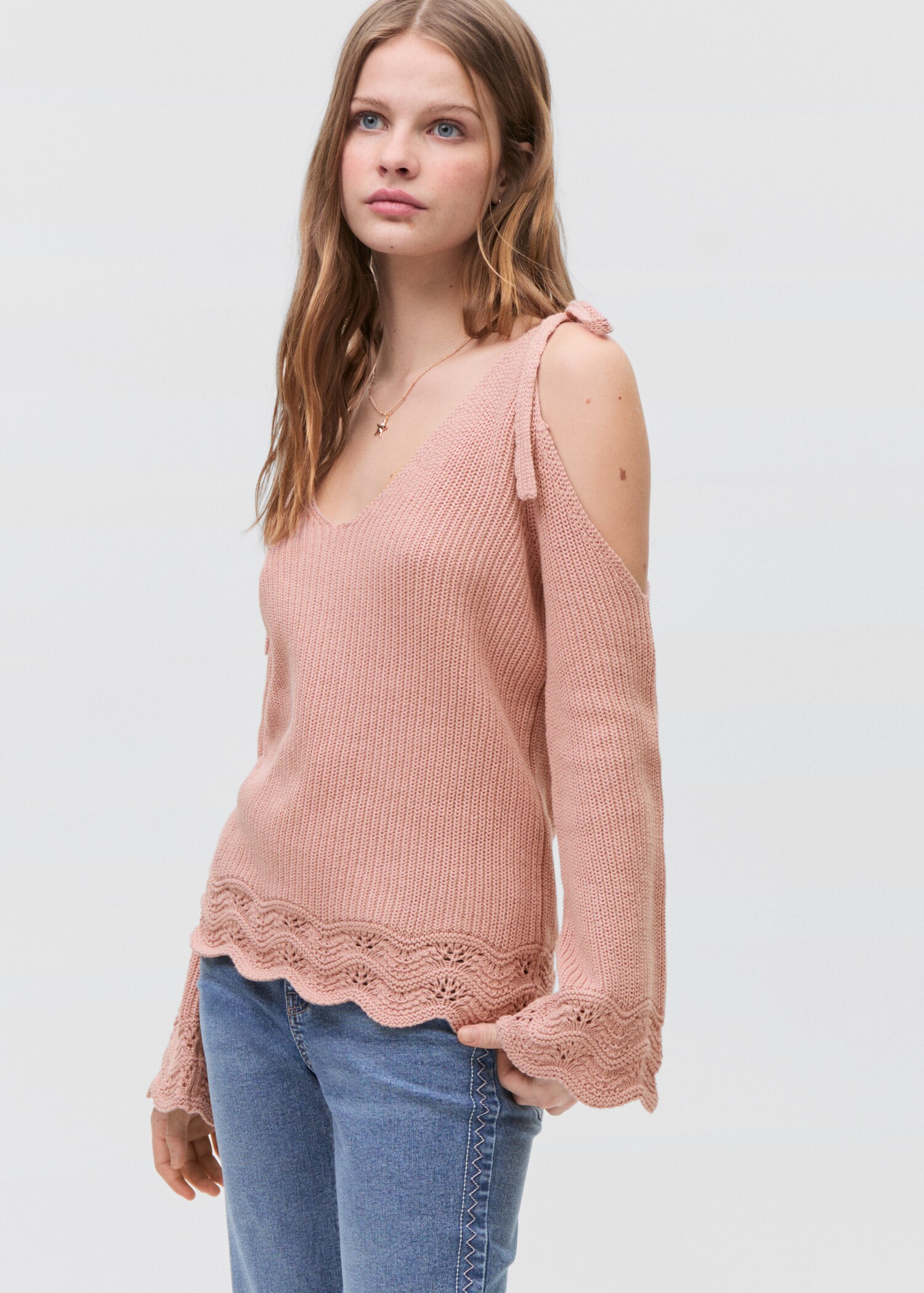 Pull-over cut out - Plan moyen