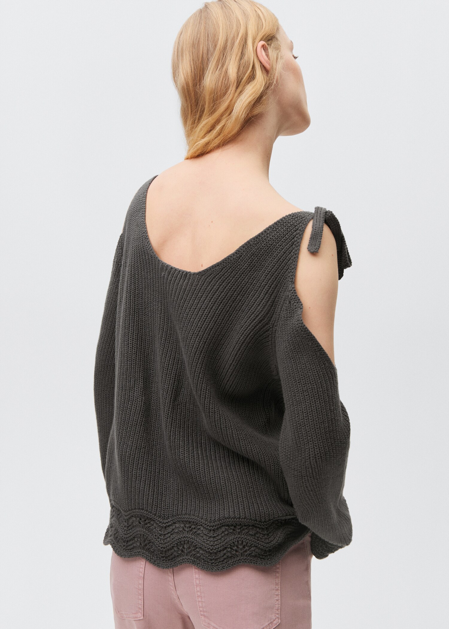 Pull-over cut out - Verso de l’article