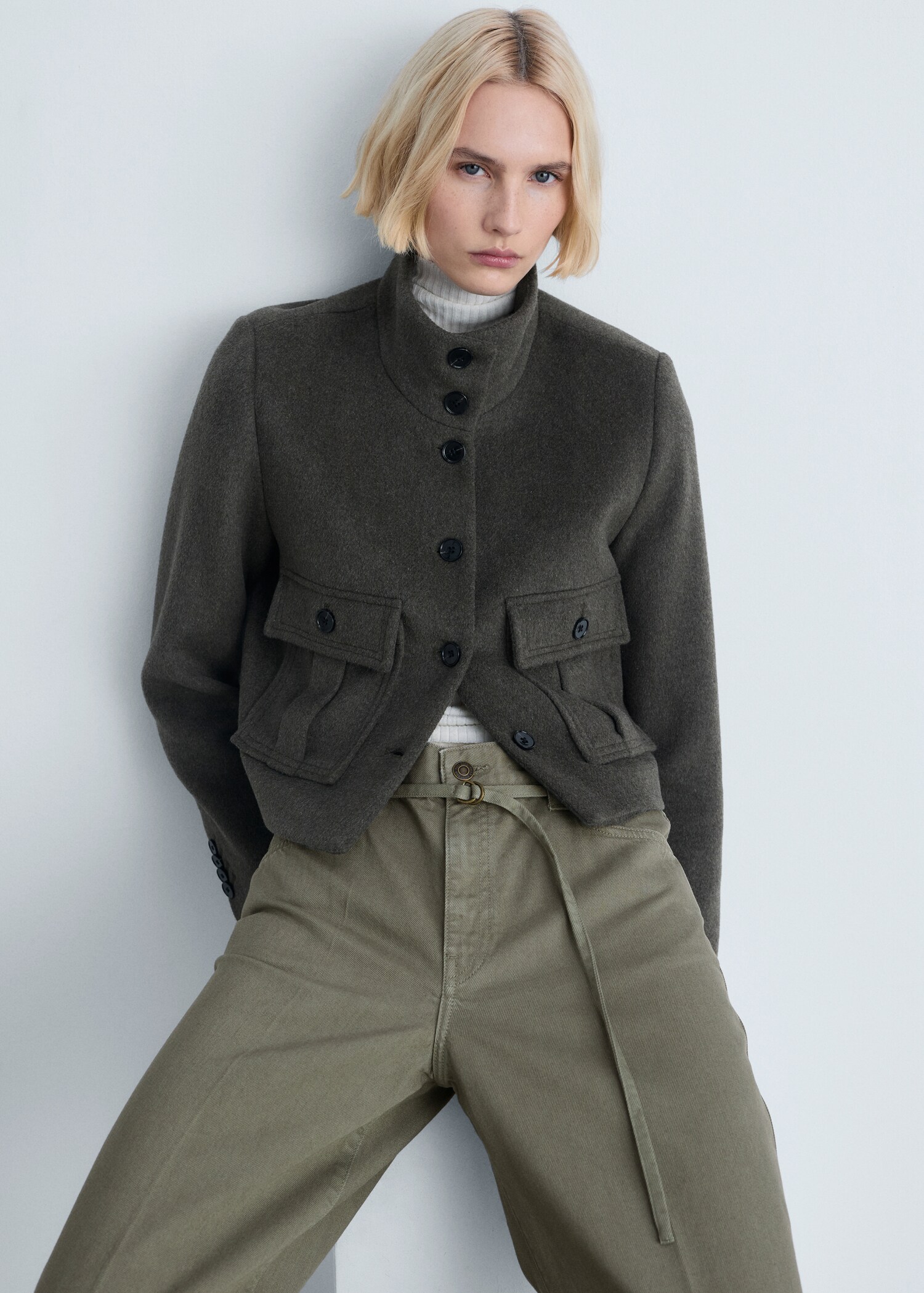 Wide leg jeans with belt detail - Details of the article 1