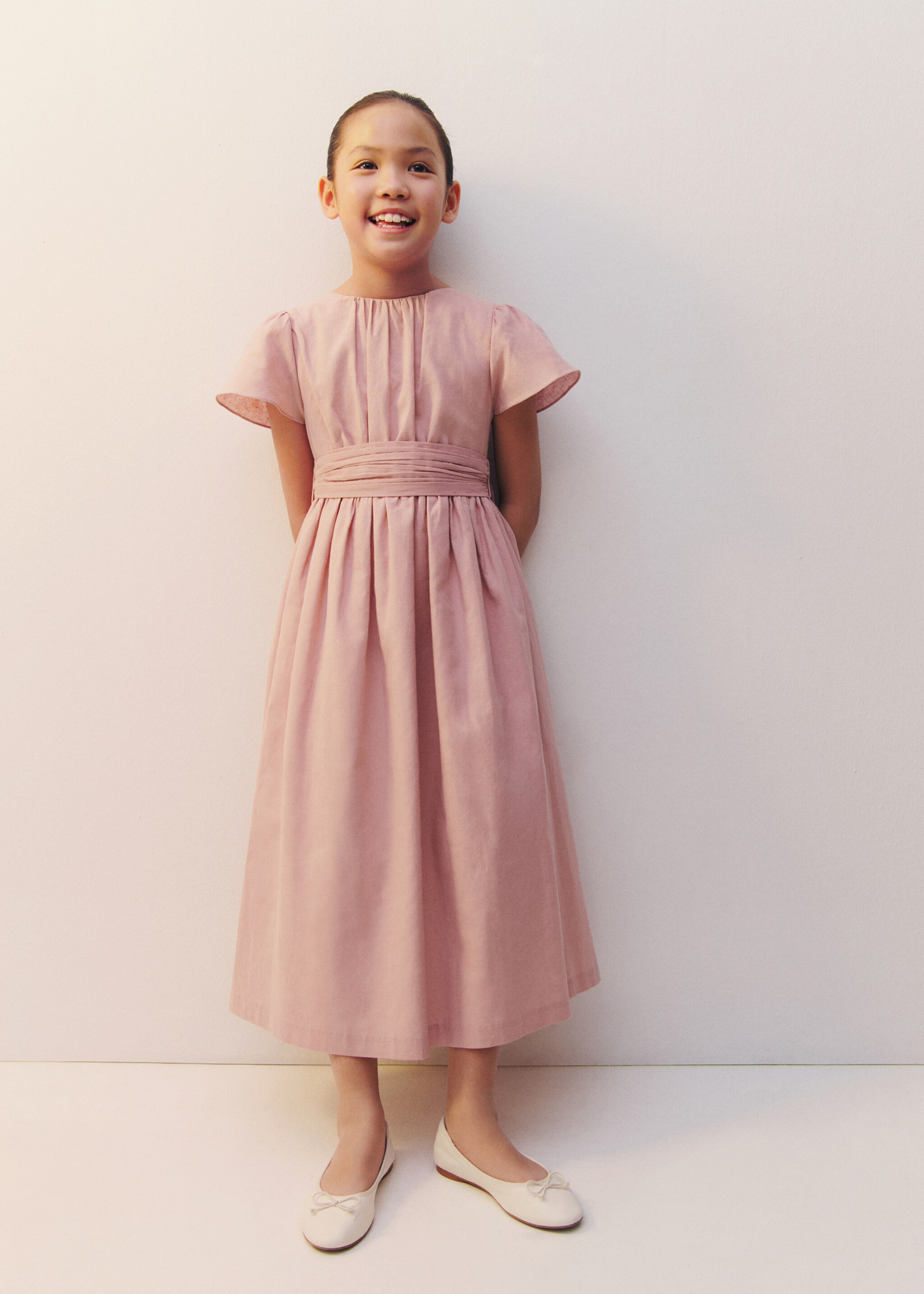 Linen dress with back opening - Details of the article 5, Pink. Ref: 87023641-00.