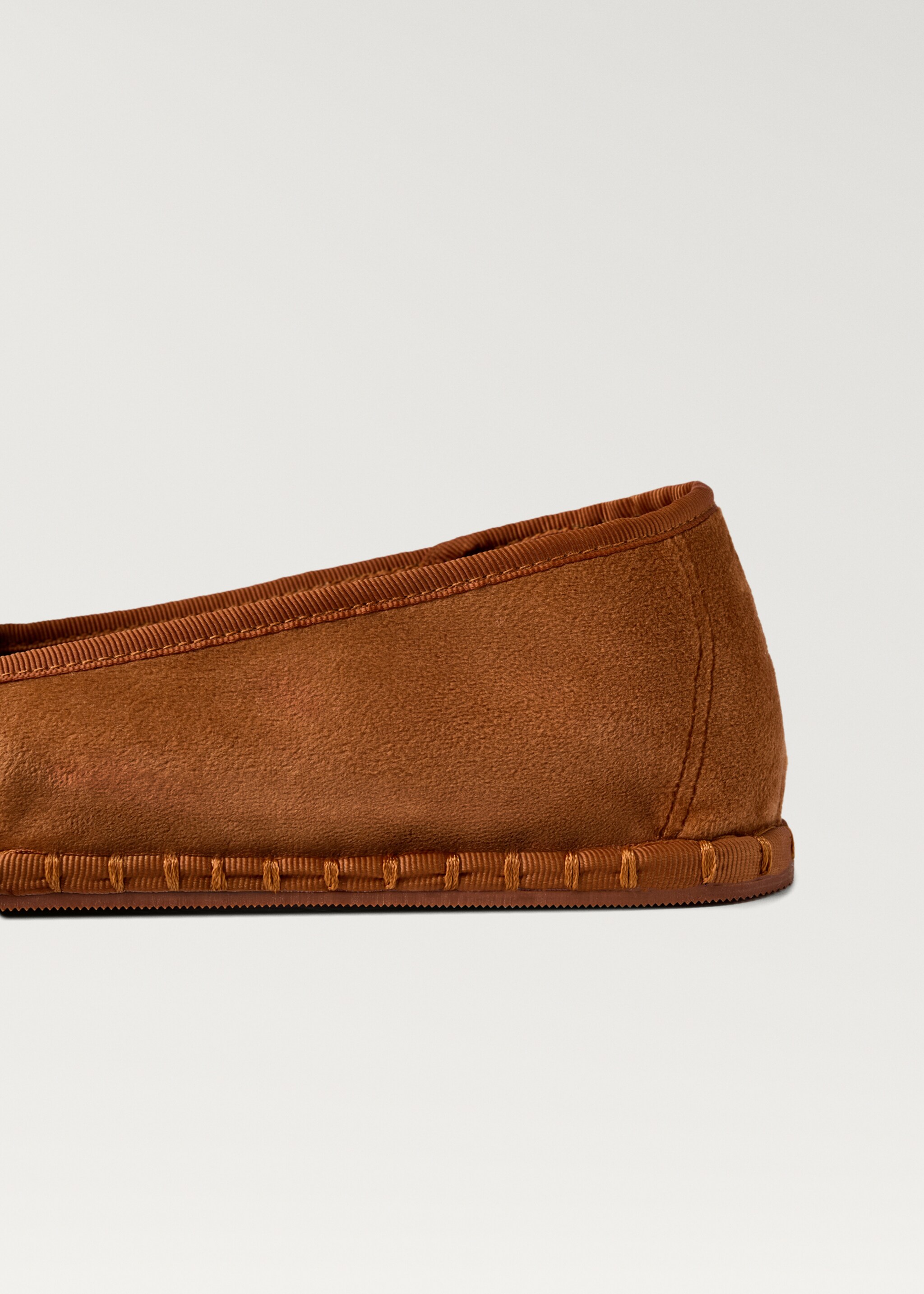 Chaussons en velours - Détail de l'article 1, Orange. Ref: 87023654-00.