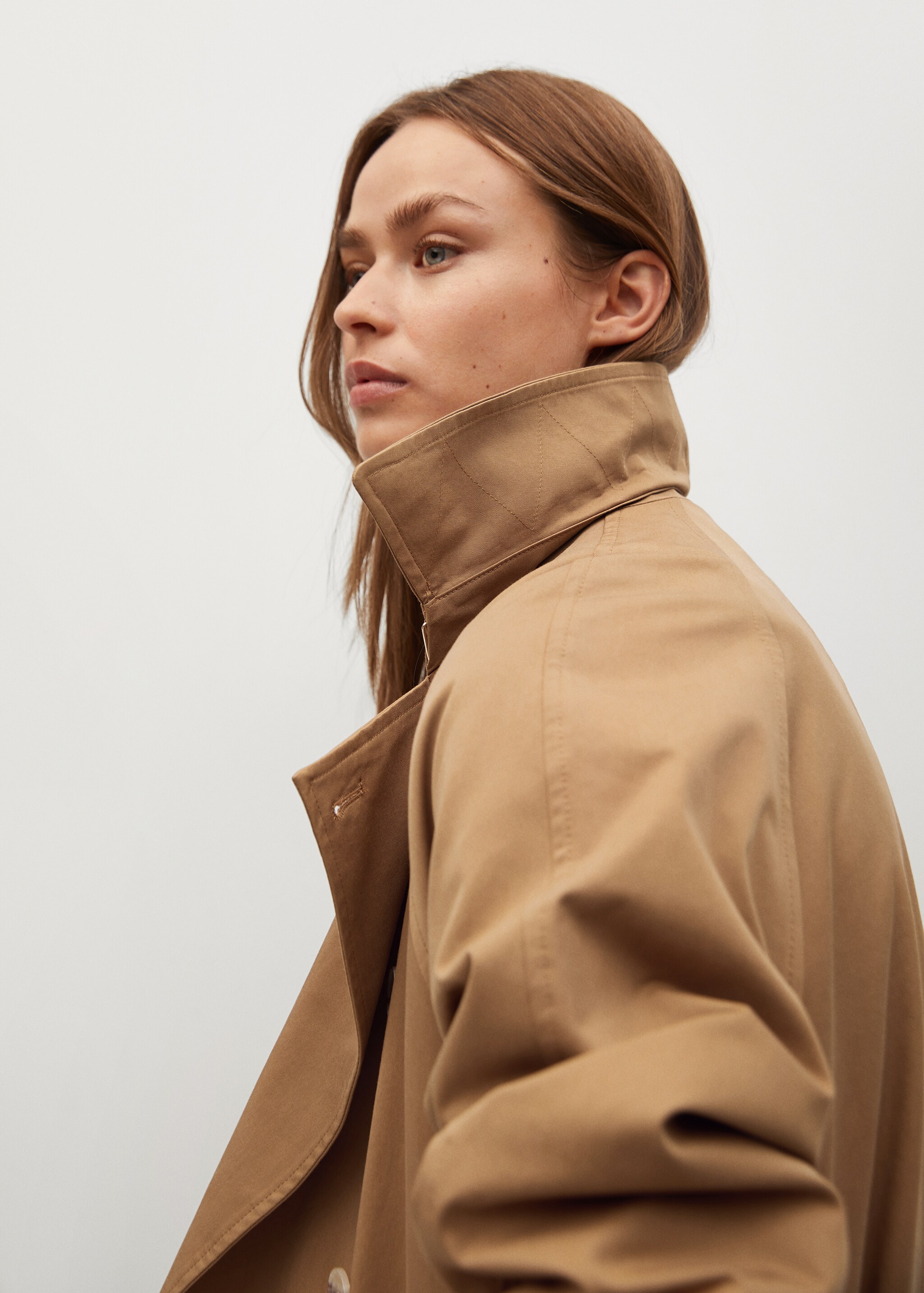 Long water-repellent trench coat - Details of the article 3