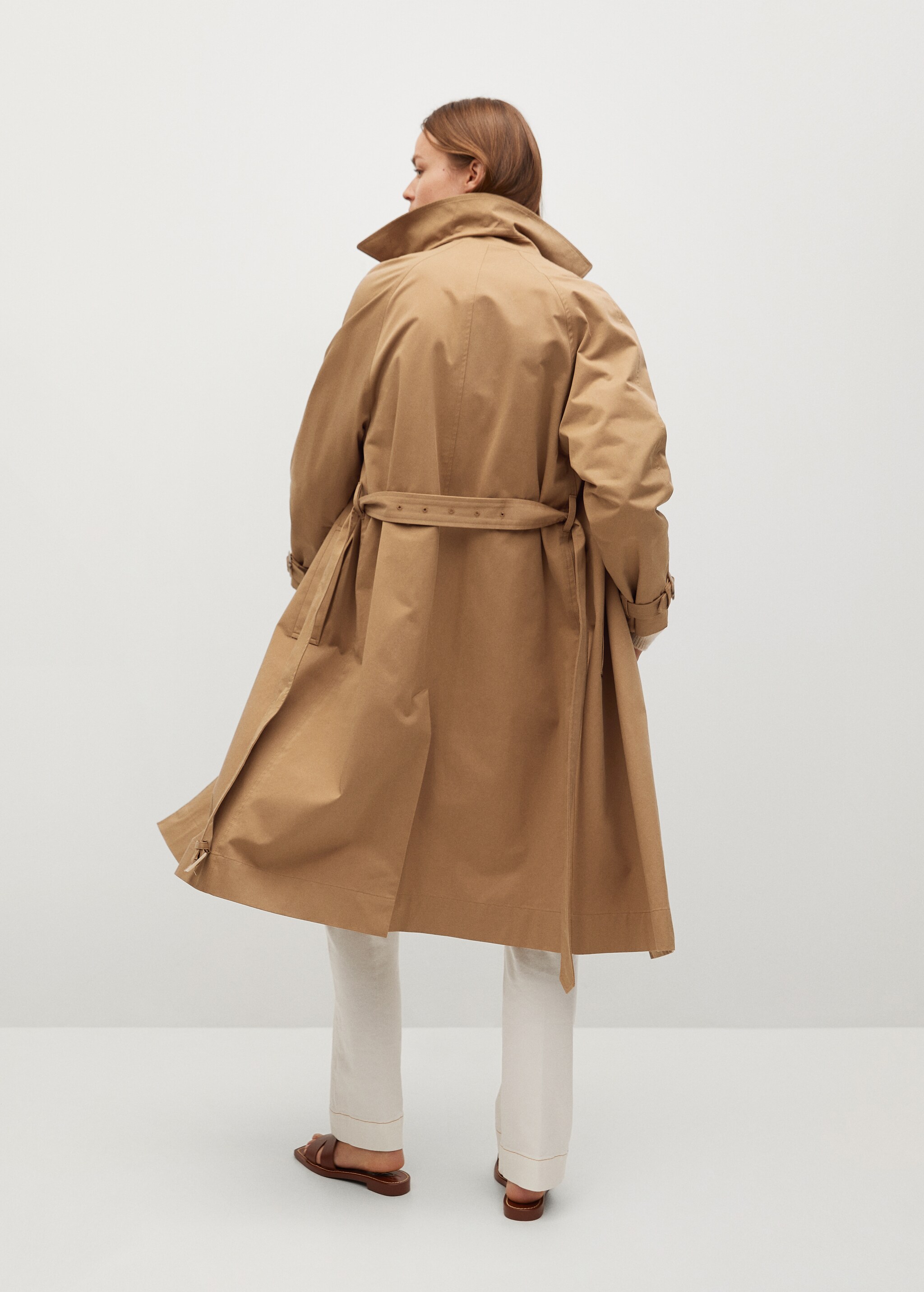 Long water-repellent trench coat - Reverse of the article