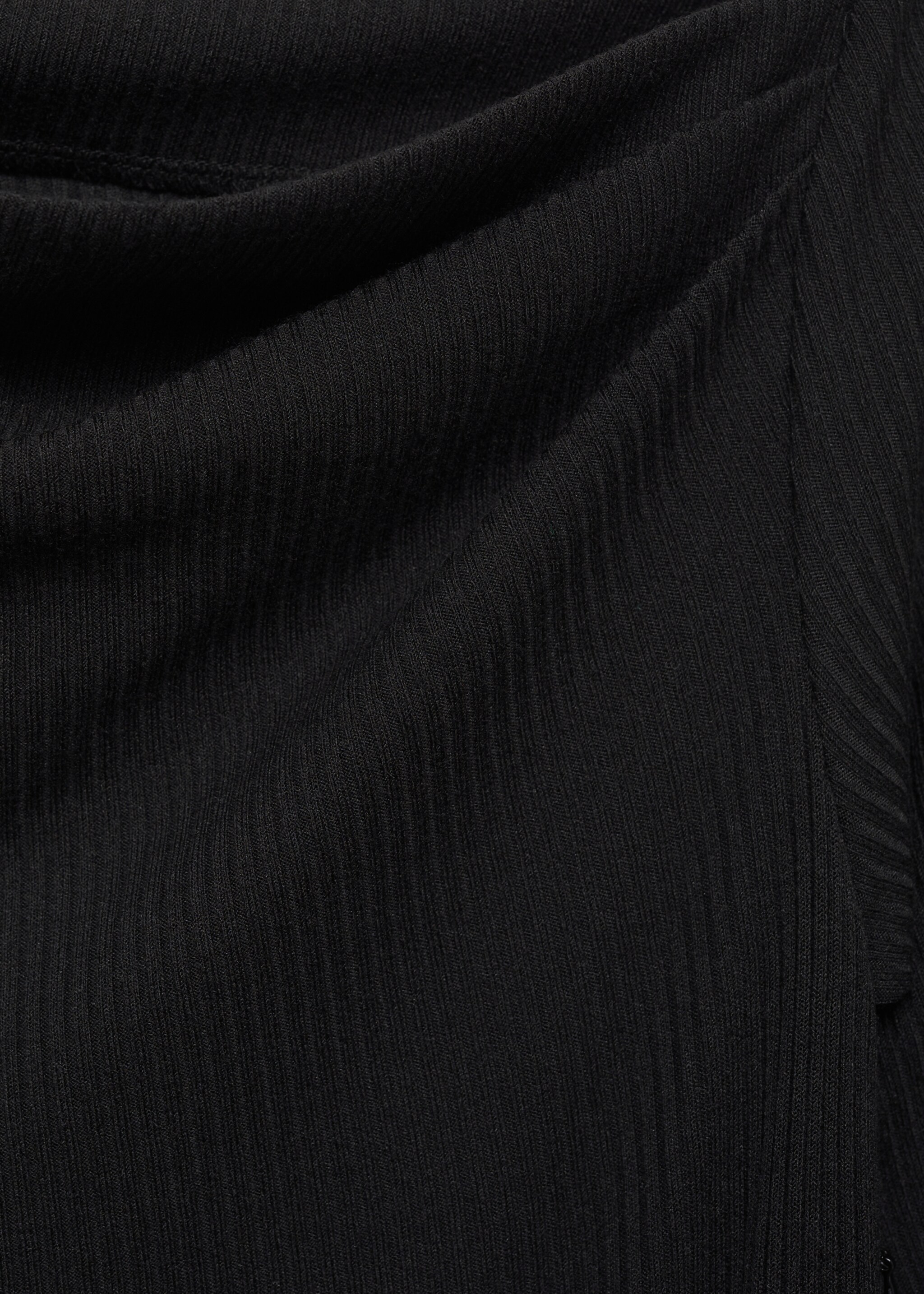 Salopetă cu curea din țesătură combinată - Detaliu al articolului 0, Negru. Ref: 87024070-00.