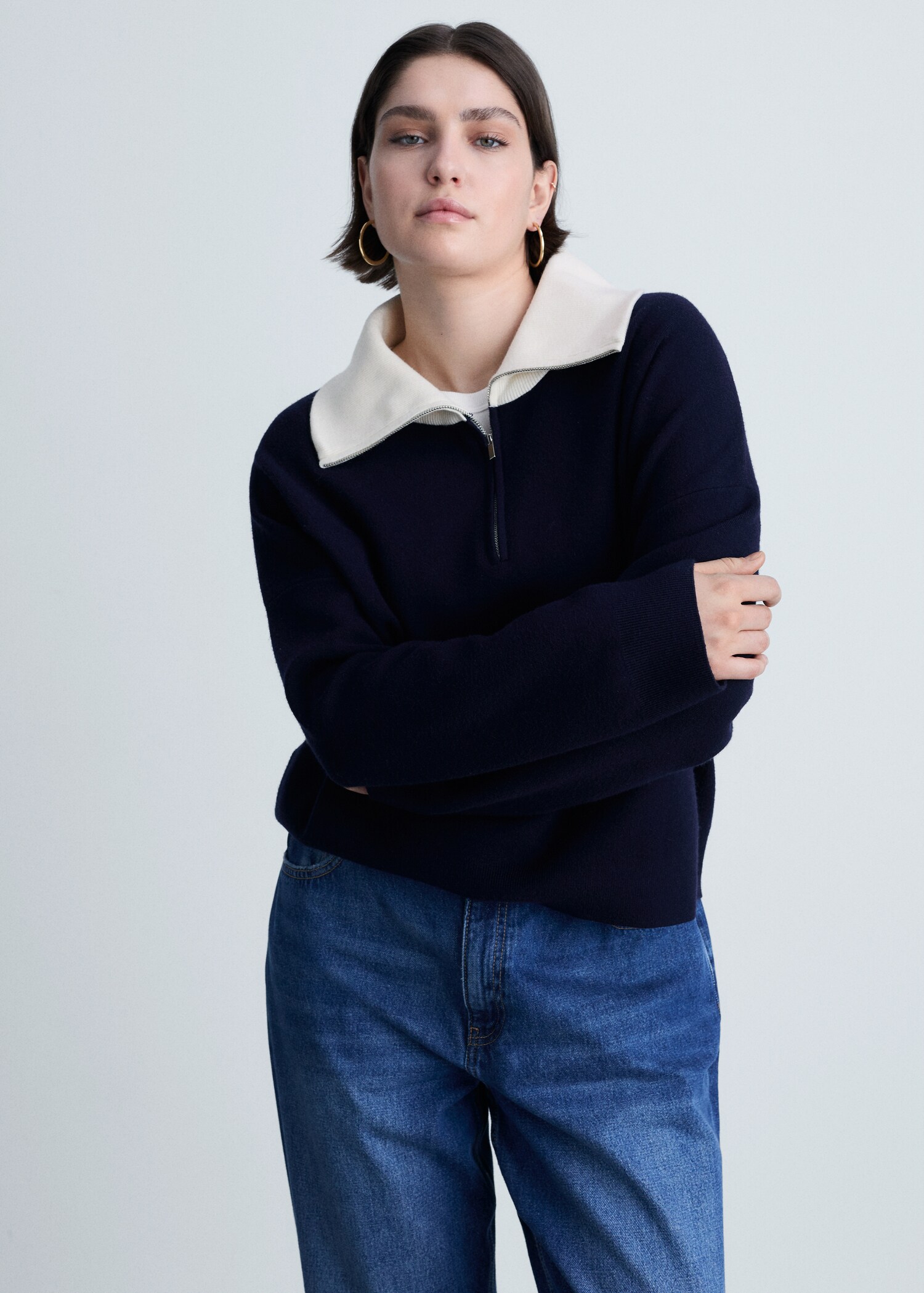 Knitted sweater with contrasting collar - Details of the article 5