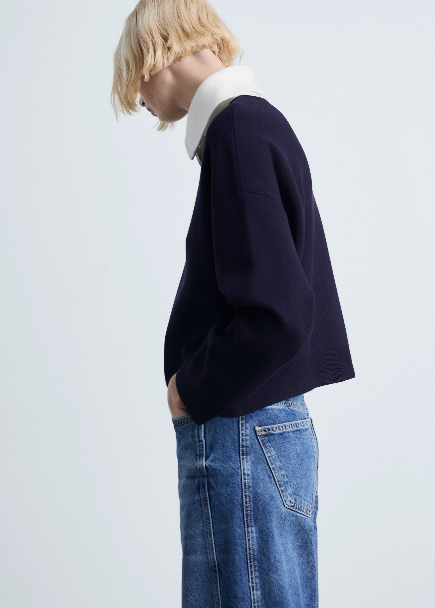 Knitted sweater with contrasting collar - Details of the article 6