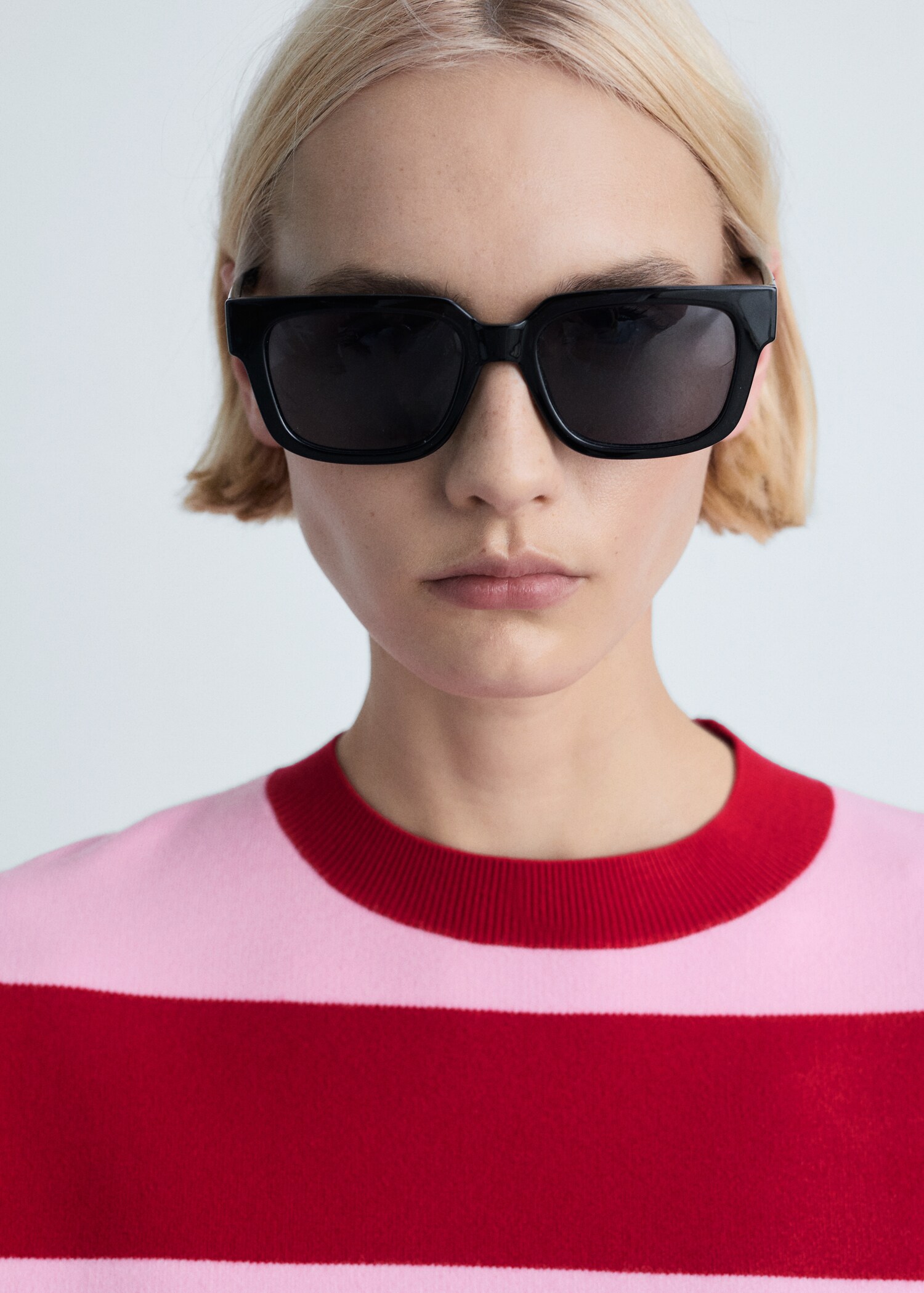 Gestreepte trui met ronde hals - Detail van het artikel 1