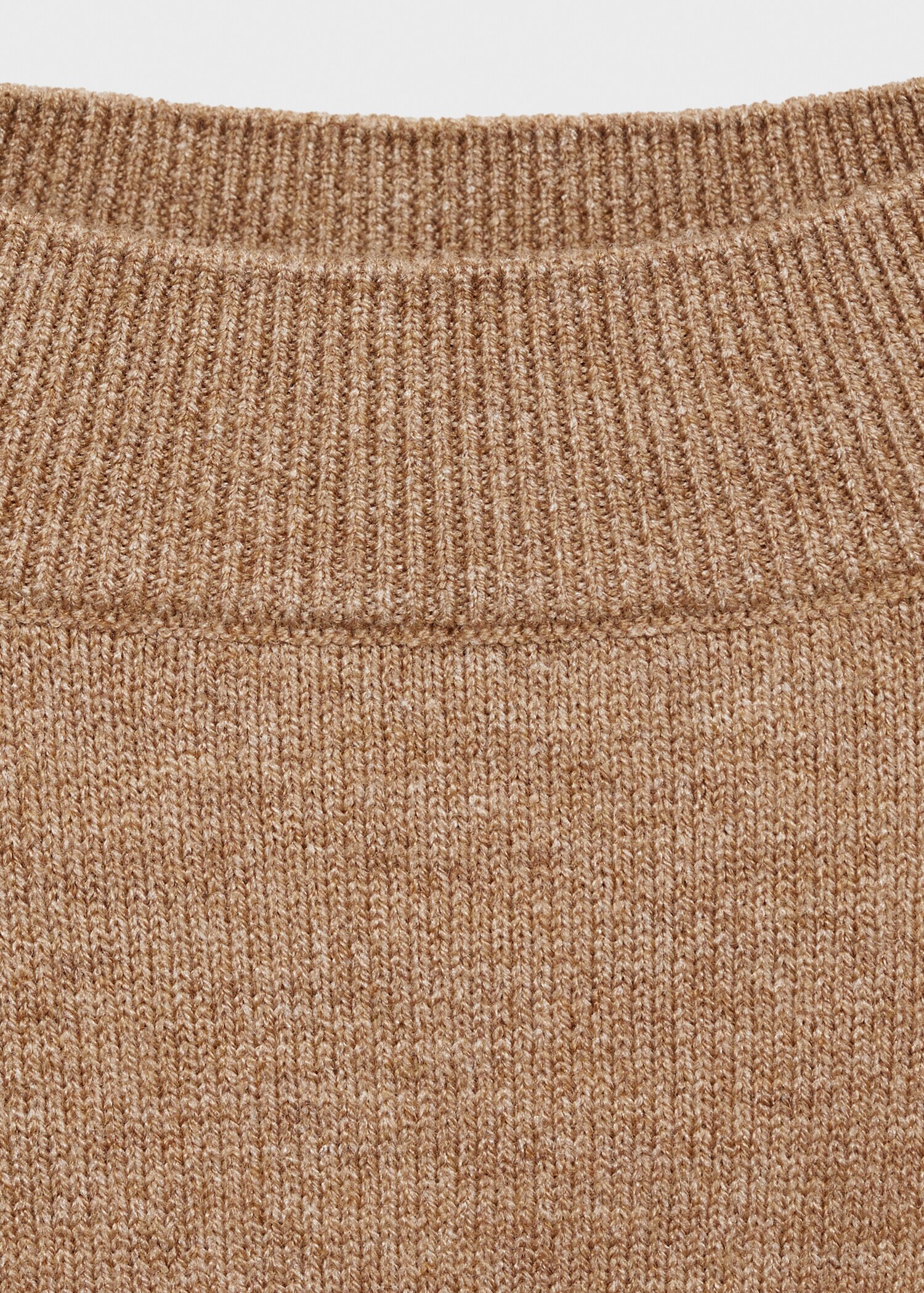 Combined knitted sweater - Details of the article 0