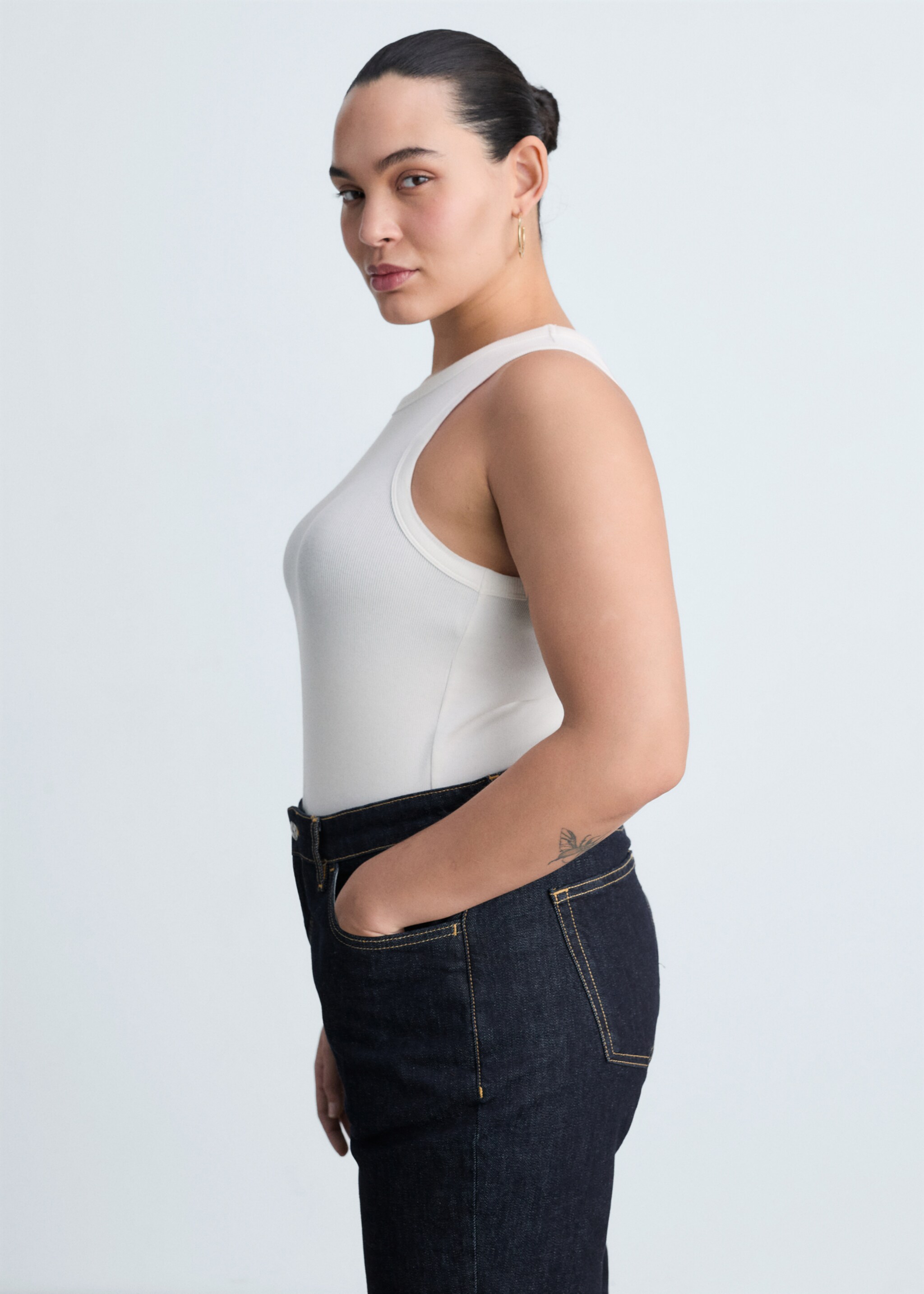 Kurze Slim-Rinse-Wash-Jeans Claudia - Detail des Artikels 5, Blau. Ref: 87024082-00.