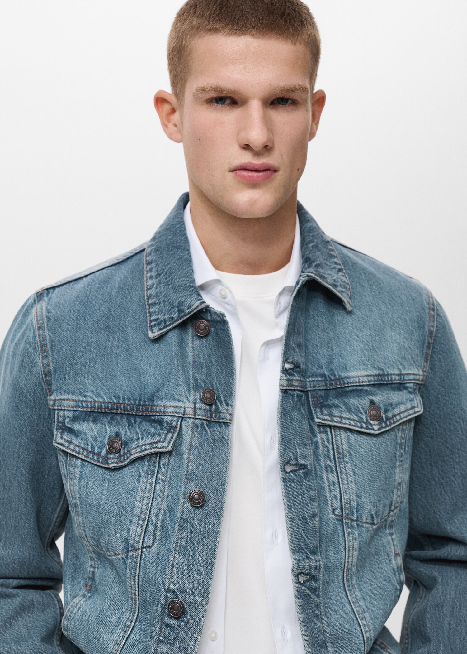 Denim jacket with worn-out effect - Details of the article 1
