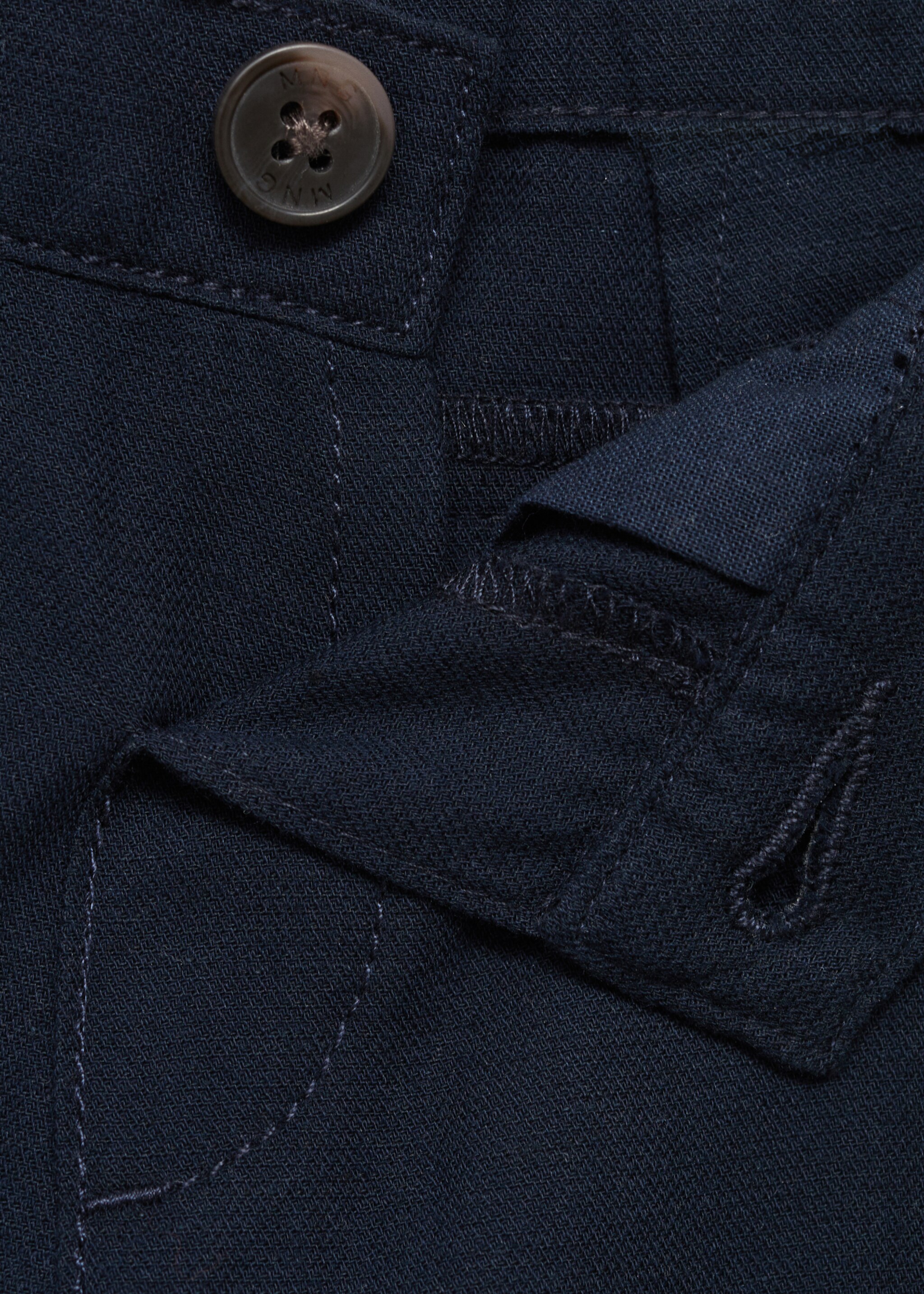 Contrast waistband chinos - Details of the article 0, Dark Navy. Ref: 87024405-00.