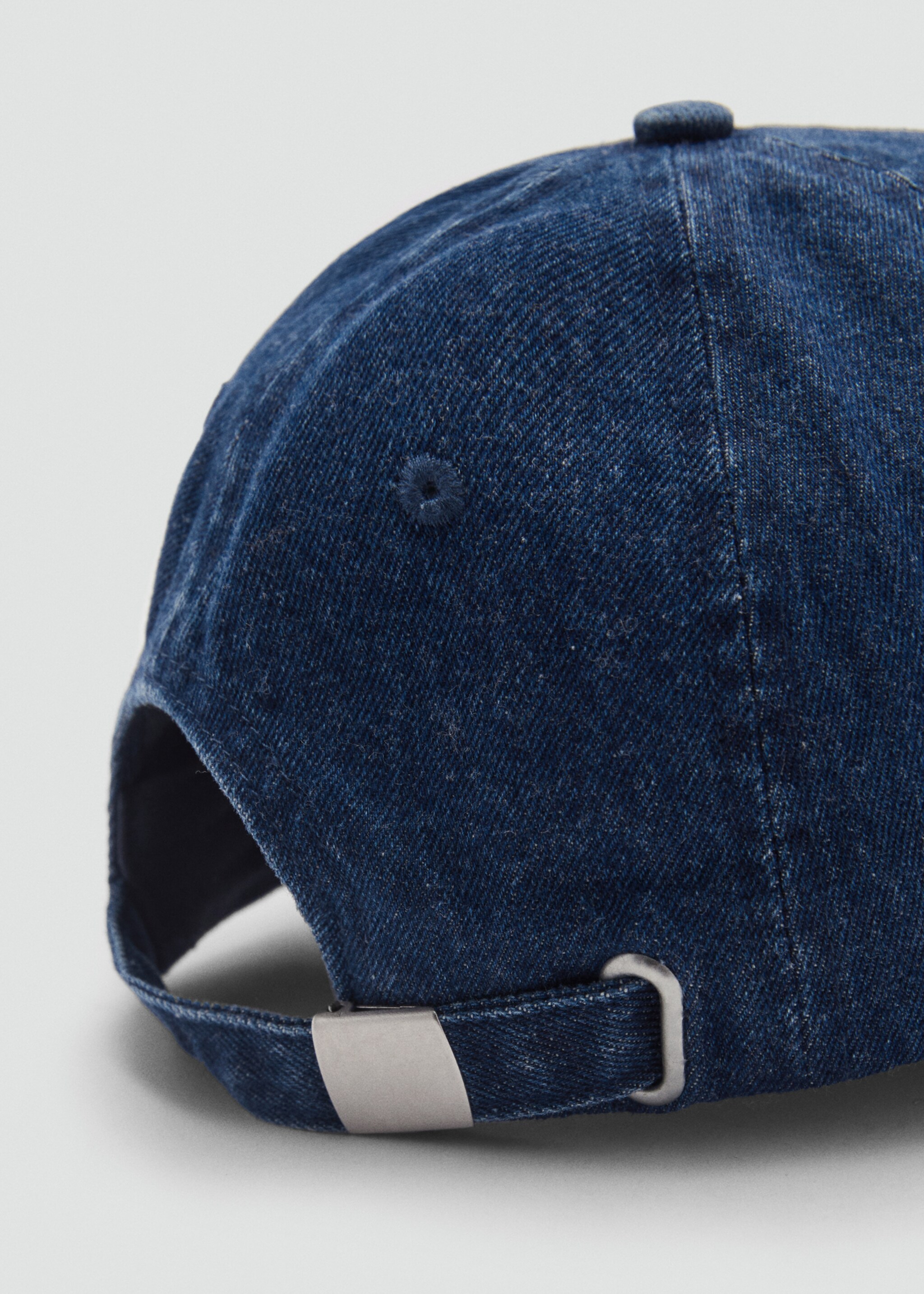 Denim cap with visor - Details of the article 1, Dark Blue. Ref: 87024409-00.
