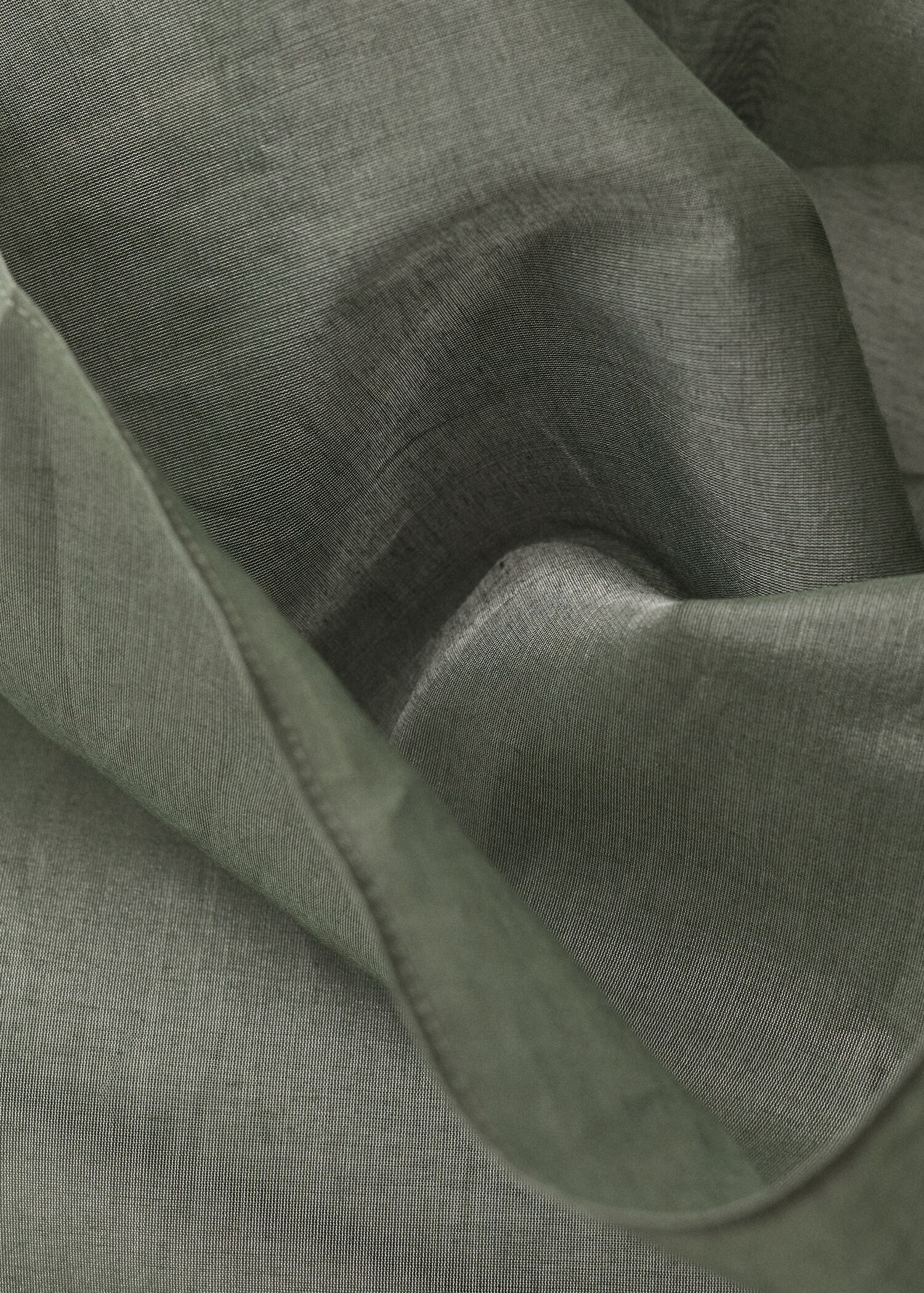 Seidenbluse mit asymmetrischem Kragen - Detail des Artikels 8