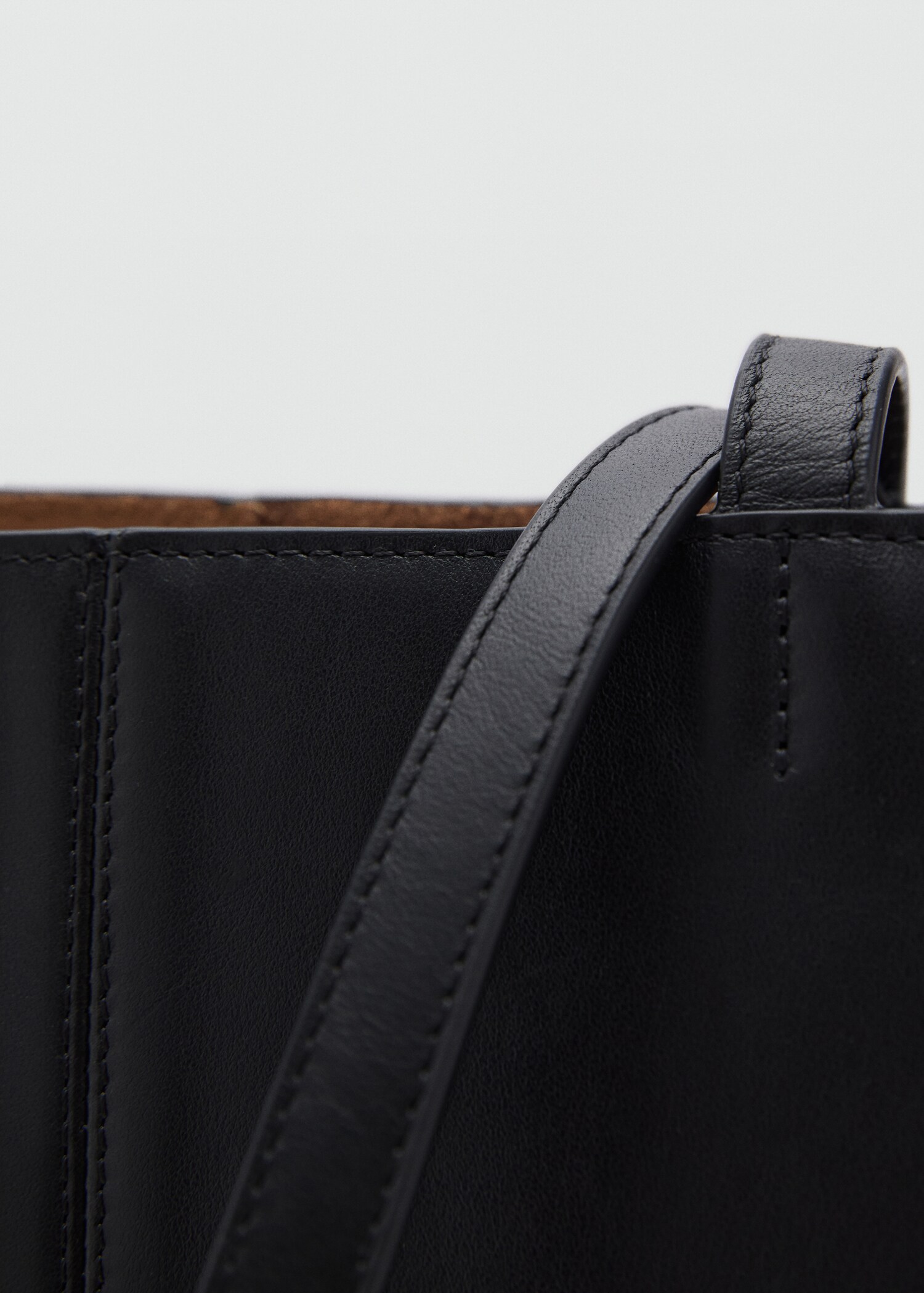 Medium leather shopper bag - Details of the article 2