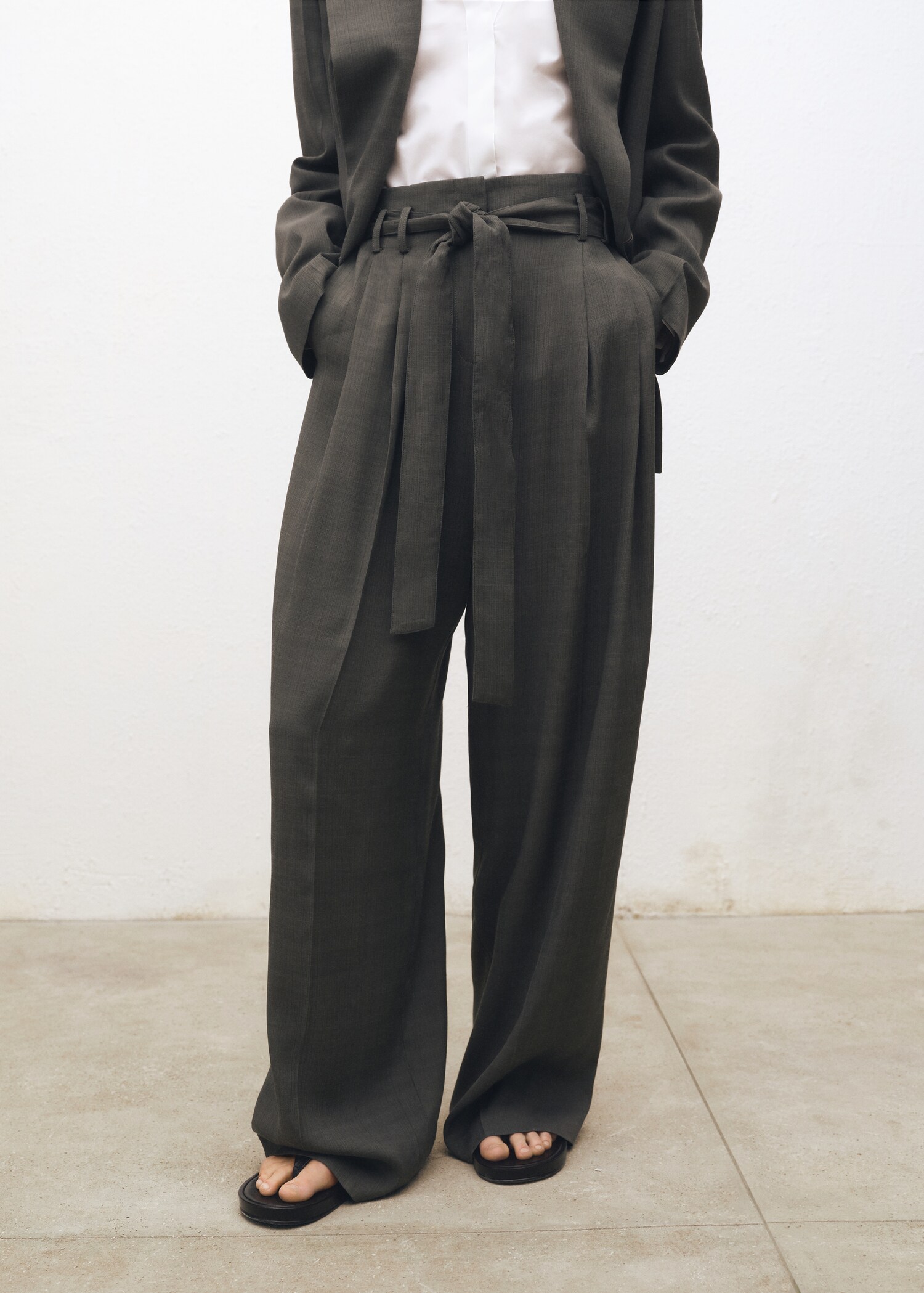 Suit trousers with belt clips - Medium plane