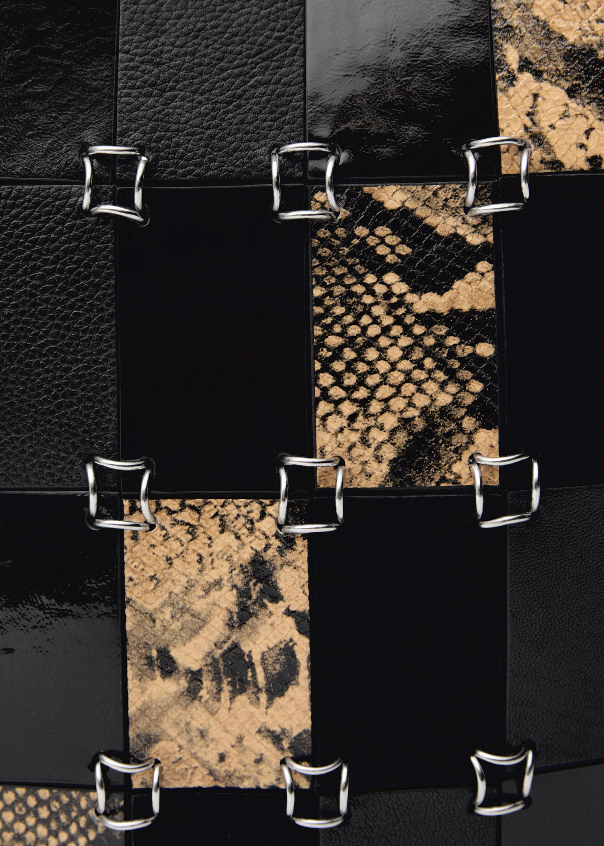 Combined-patchwork leather bag - Details of the article 1, Black. Ref: 87024424-00.